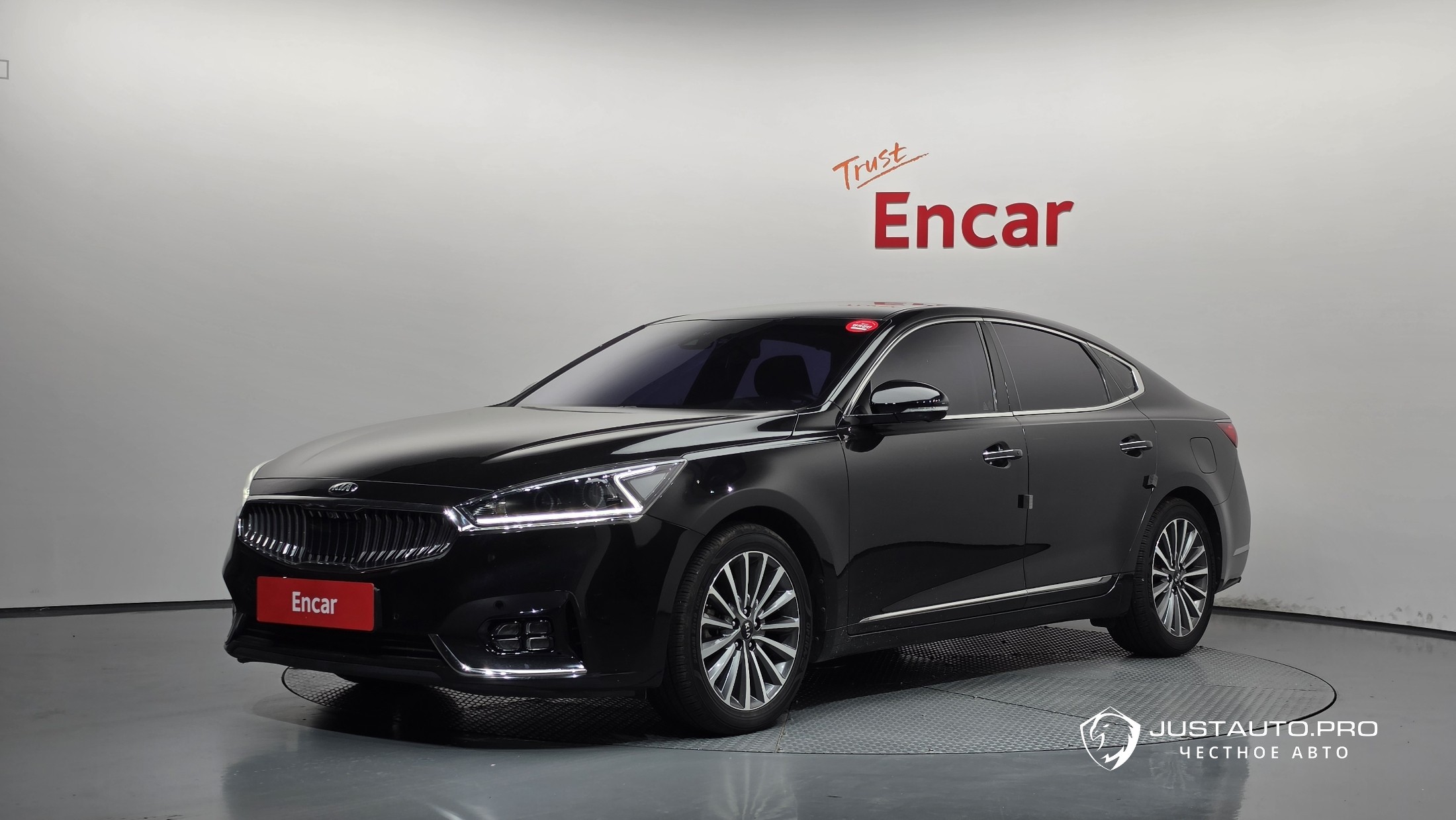 Автомобиль Kia K7