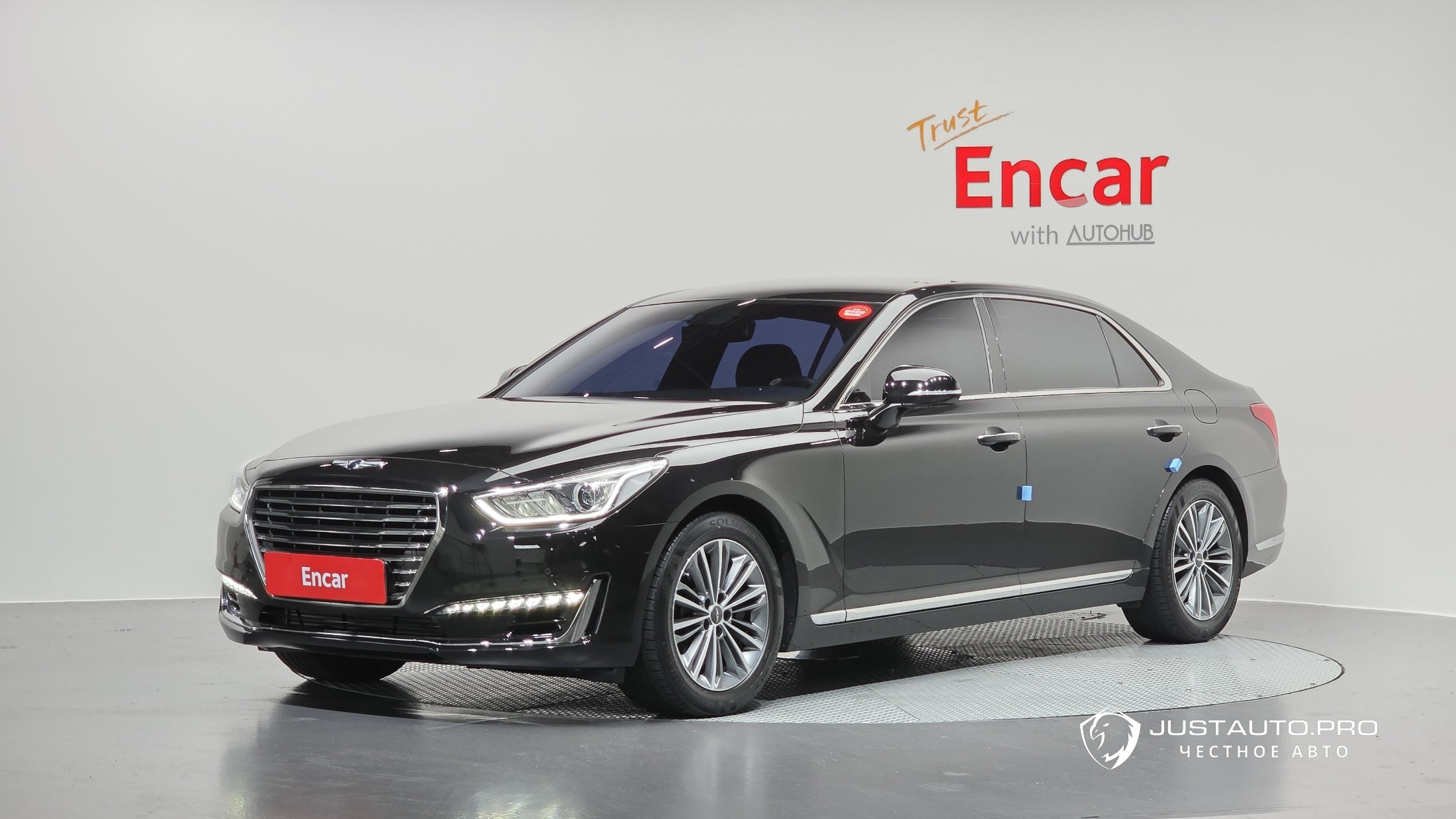 Автомобиль Genesis EQ900