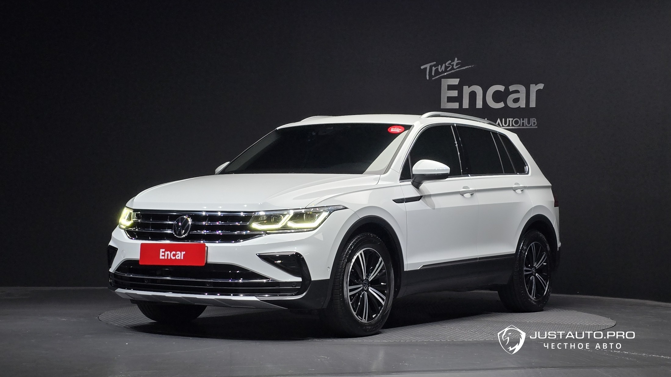 Автомобиль Volkswagen Tiguan