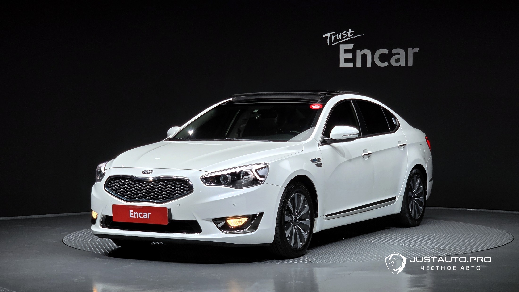 Автомобиль Kia K7
