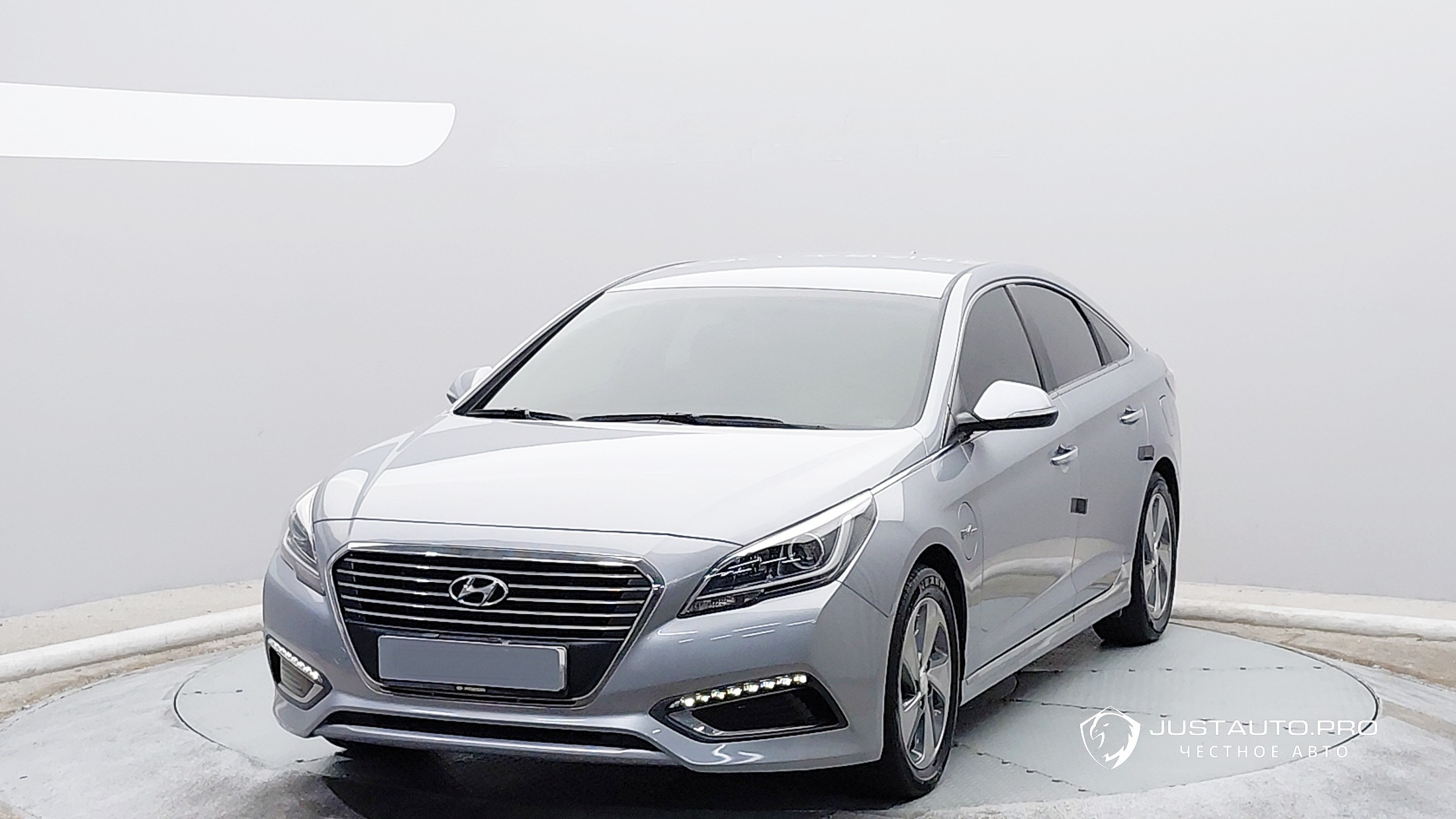 Автомобиль Hyundai Sonata