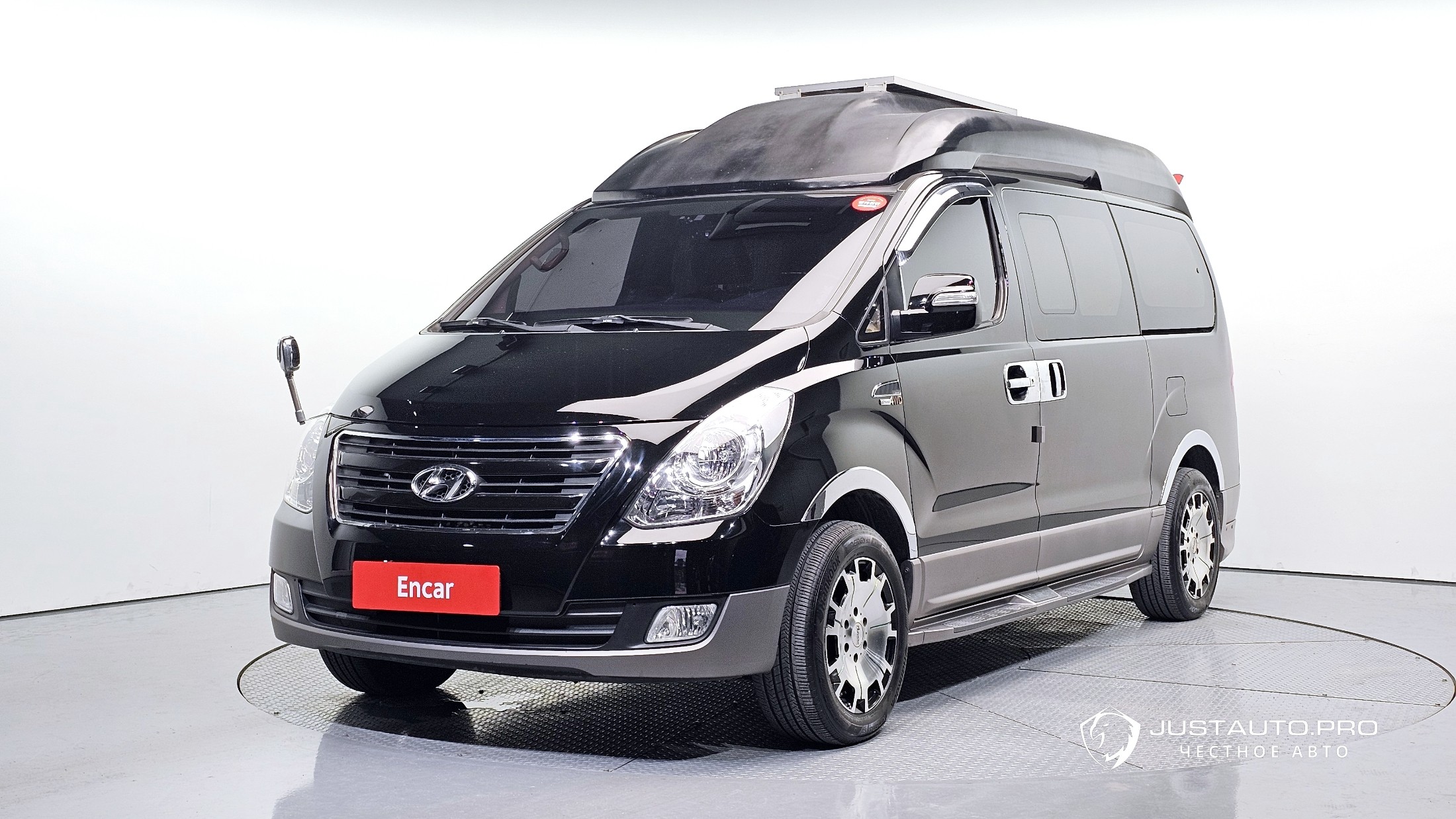 Автомобиль Hyundai Starex