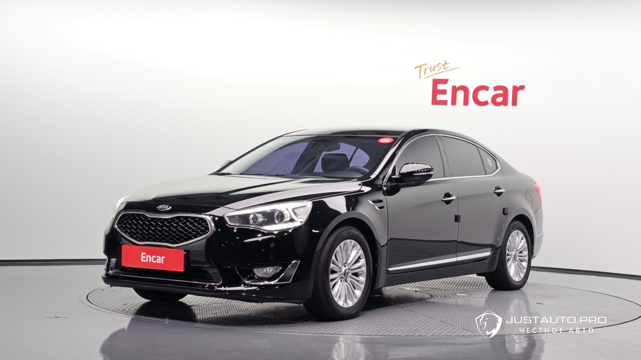 Автомобиль Kia K7