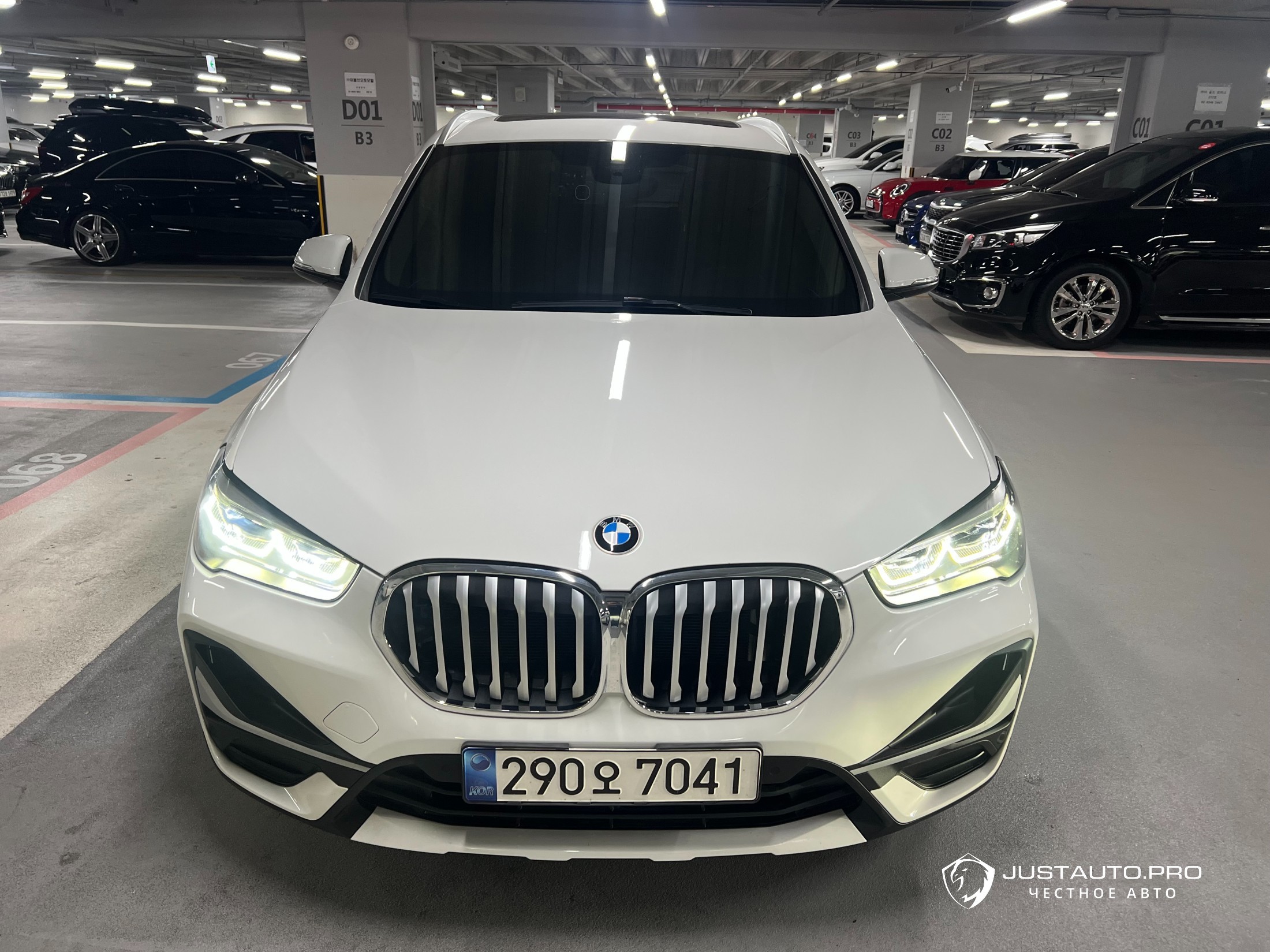 Автомобиль BMW X1