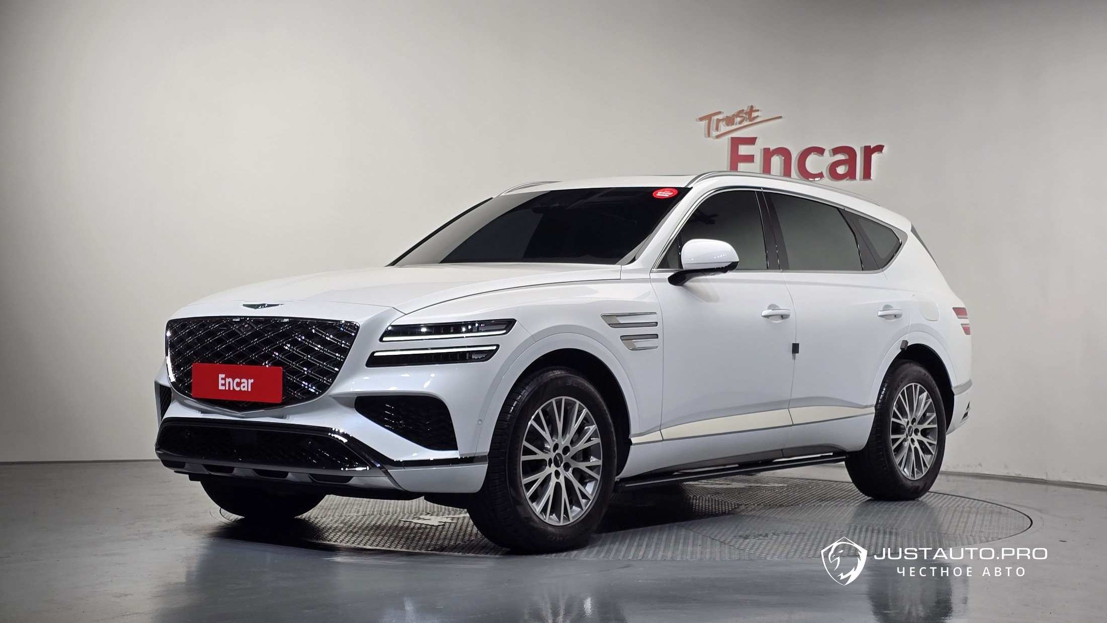 Автомобиль Genesis GV80