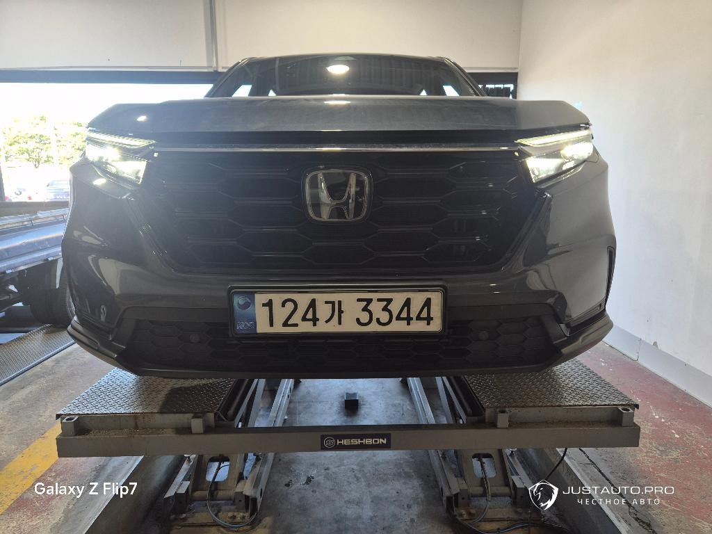 Автомобиль Honda CR-V
