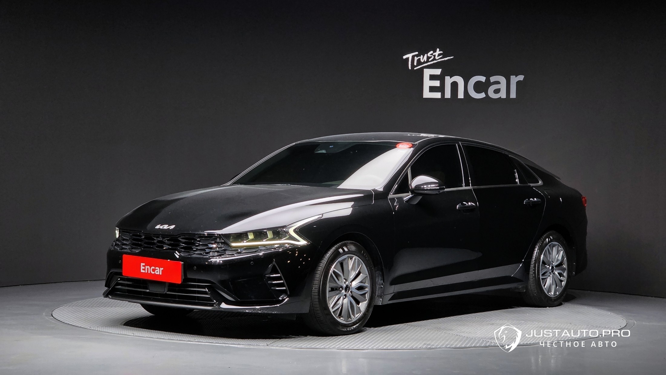 Автомобиль Kia K5