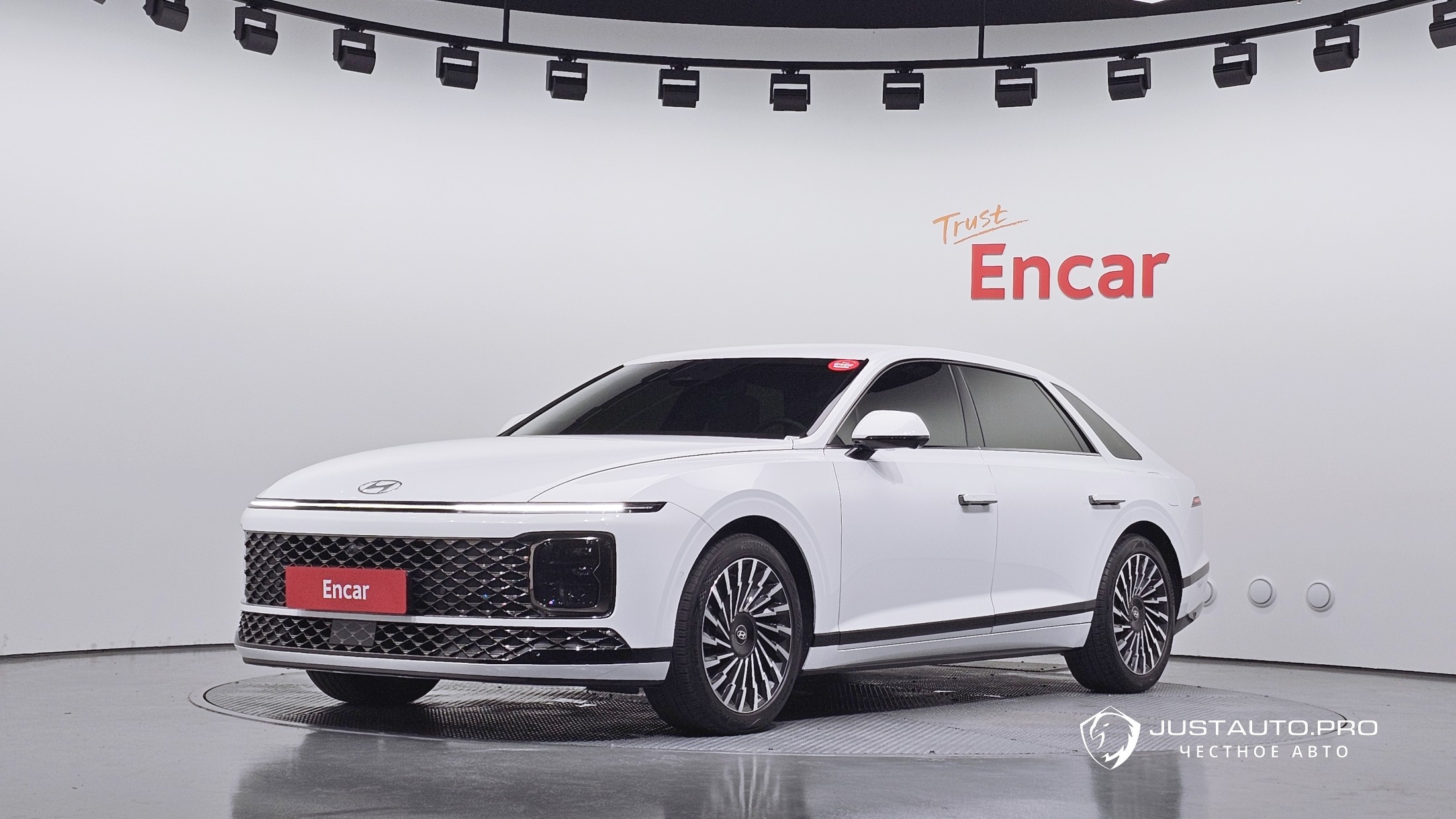 Автомобиль Hyundai Grandeur