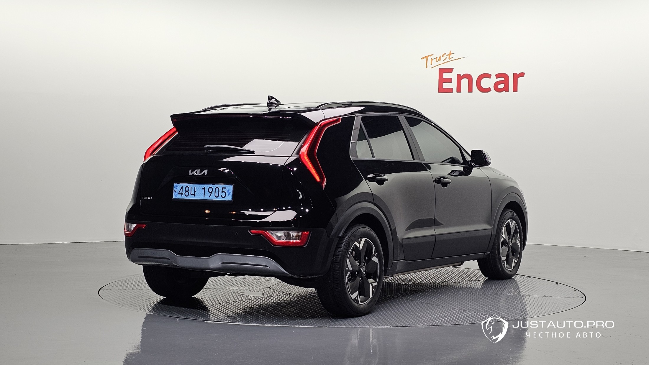 Автомобиль Kia Niro
