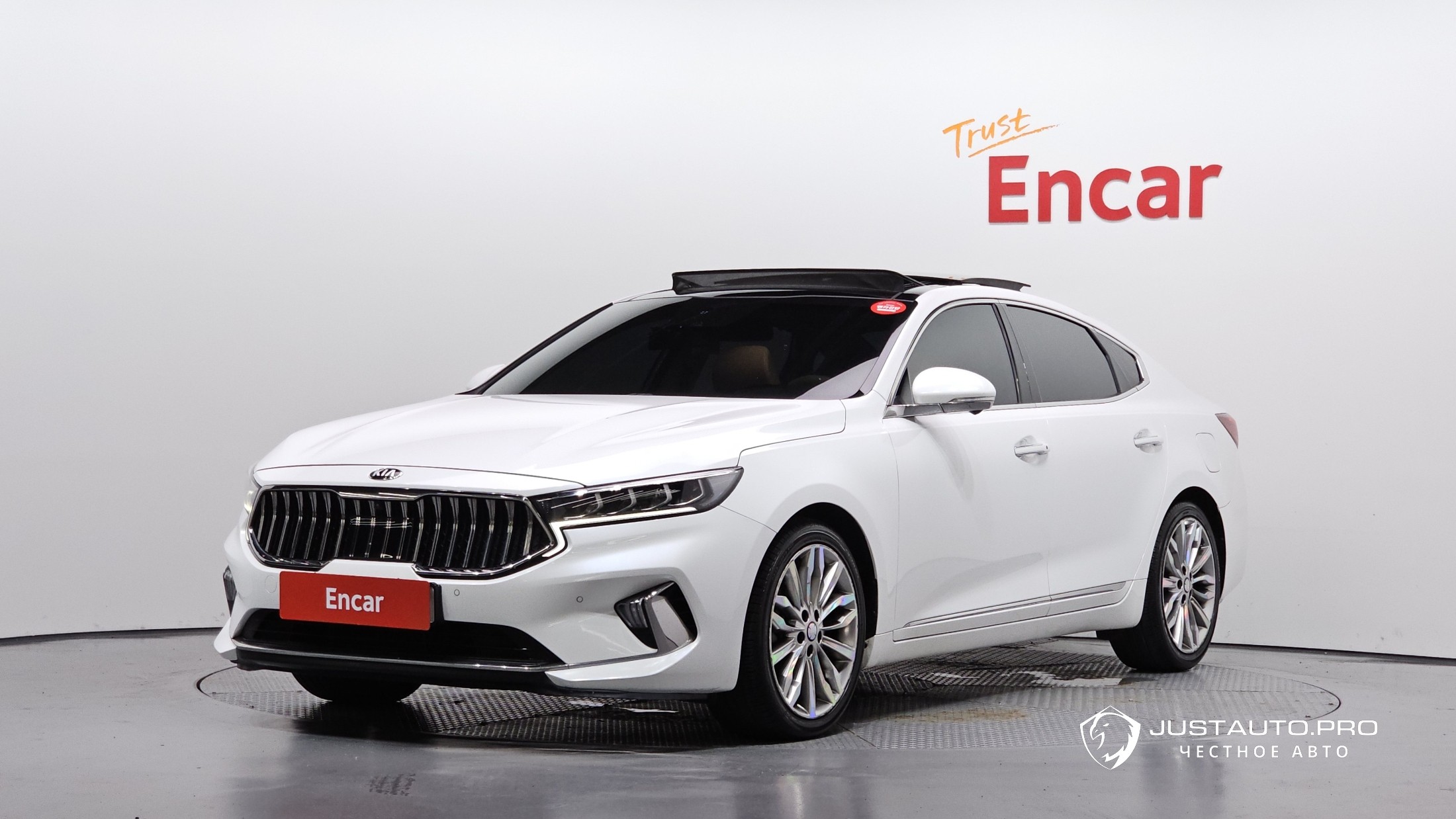 Автомобиль Kia K7