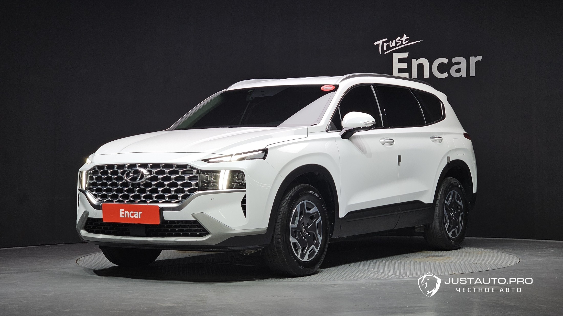 Автомобиль Hyundai Santafe