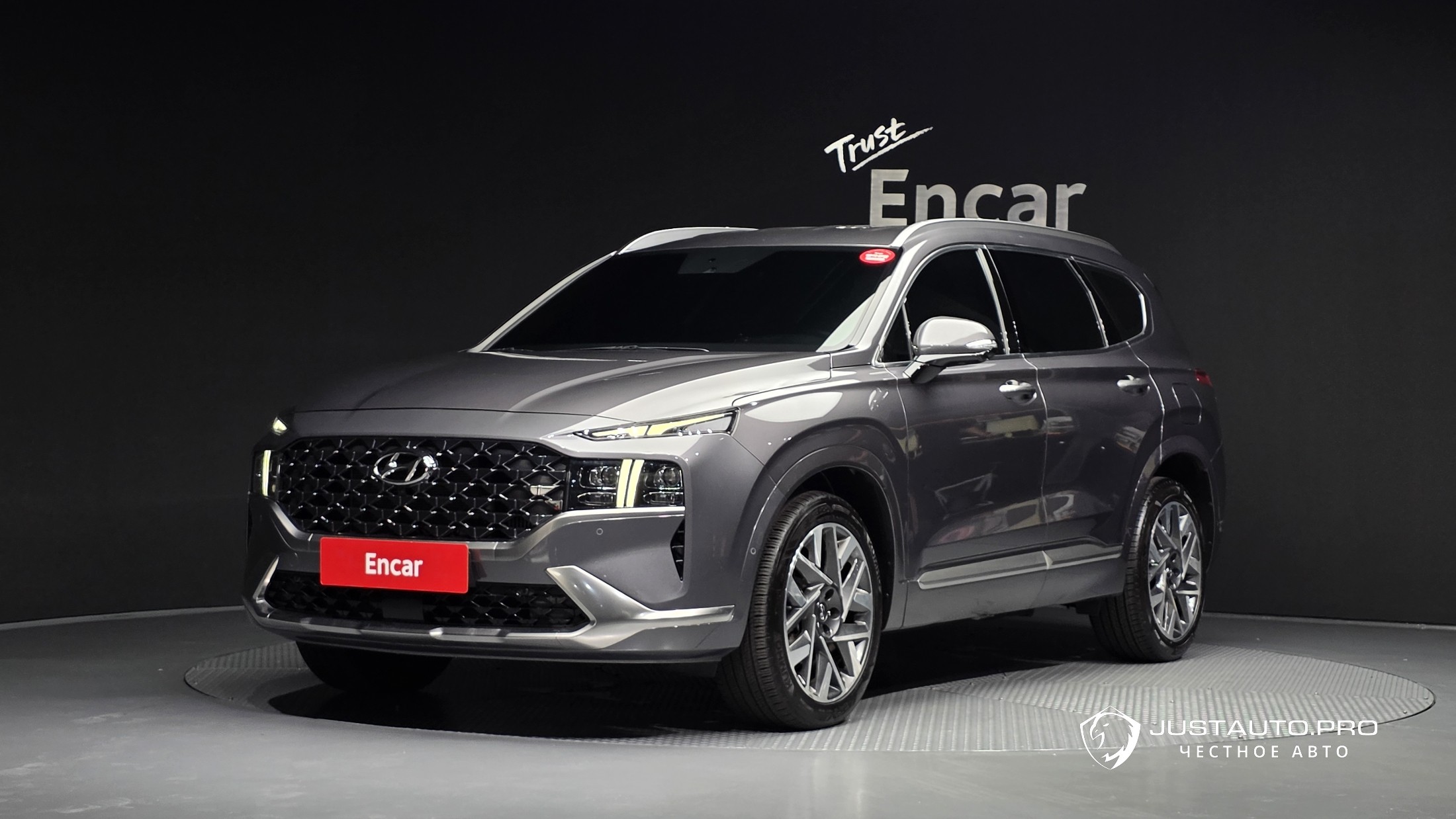 Автомобиль Hyundai Santafe