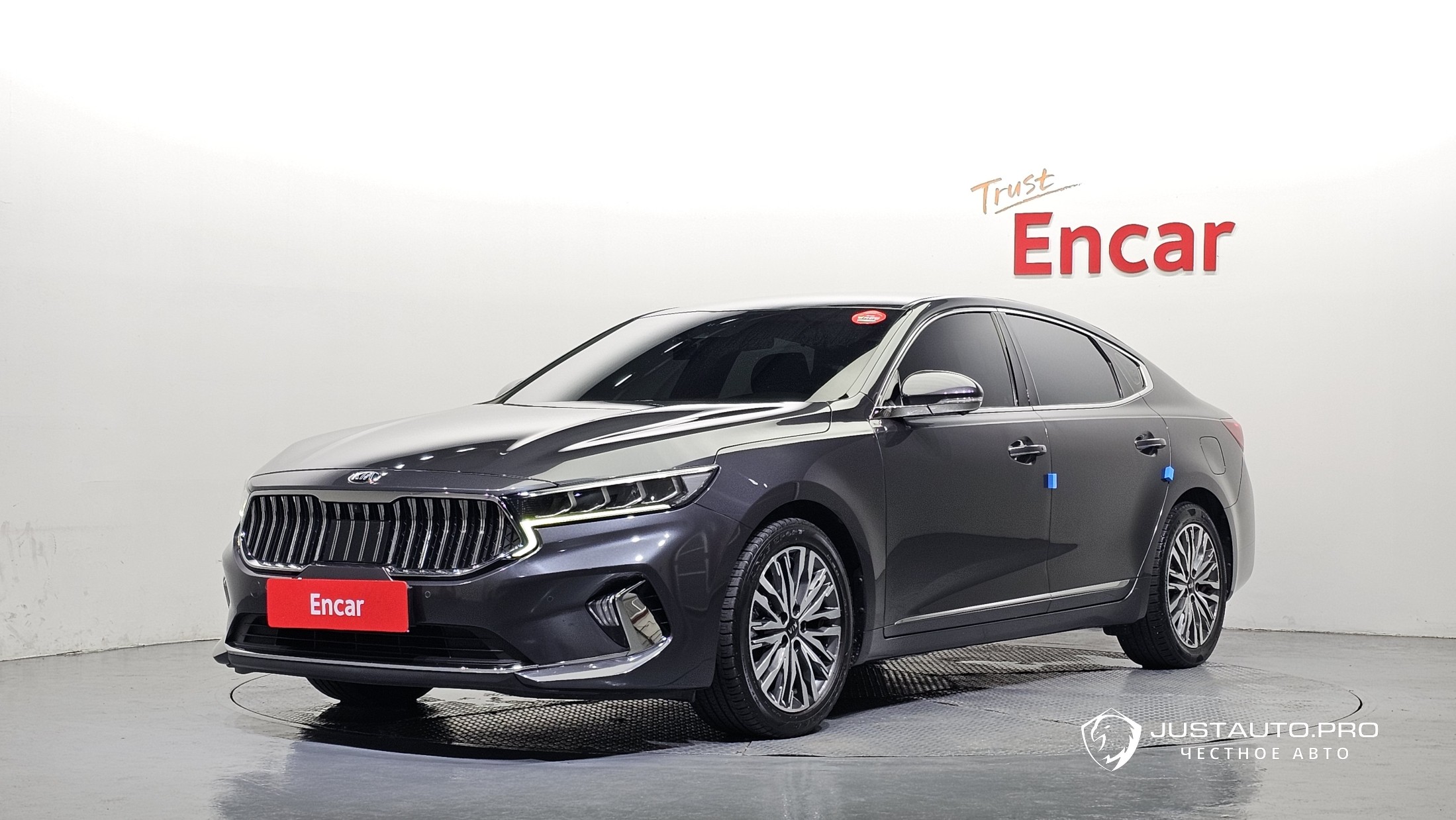 Автомобиль Kia K7