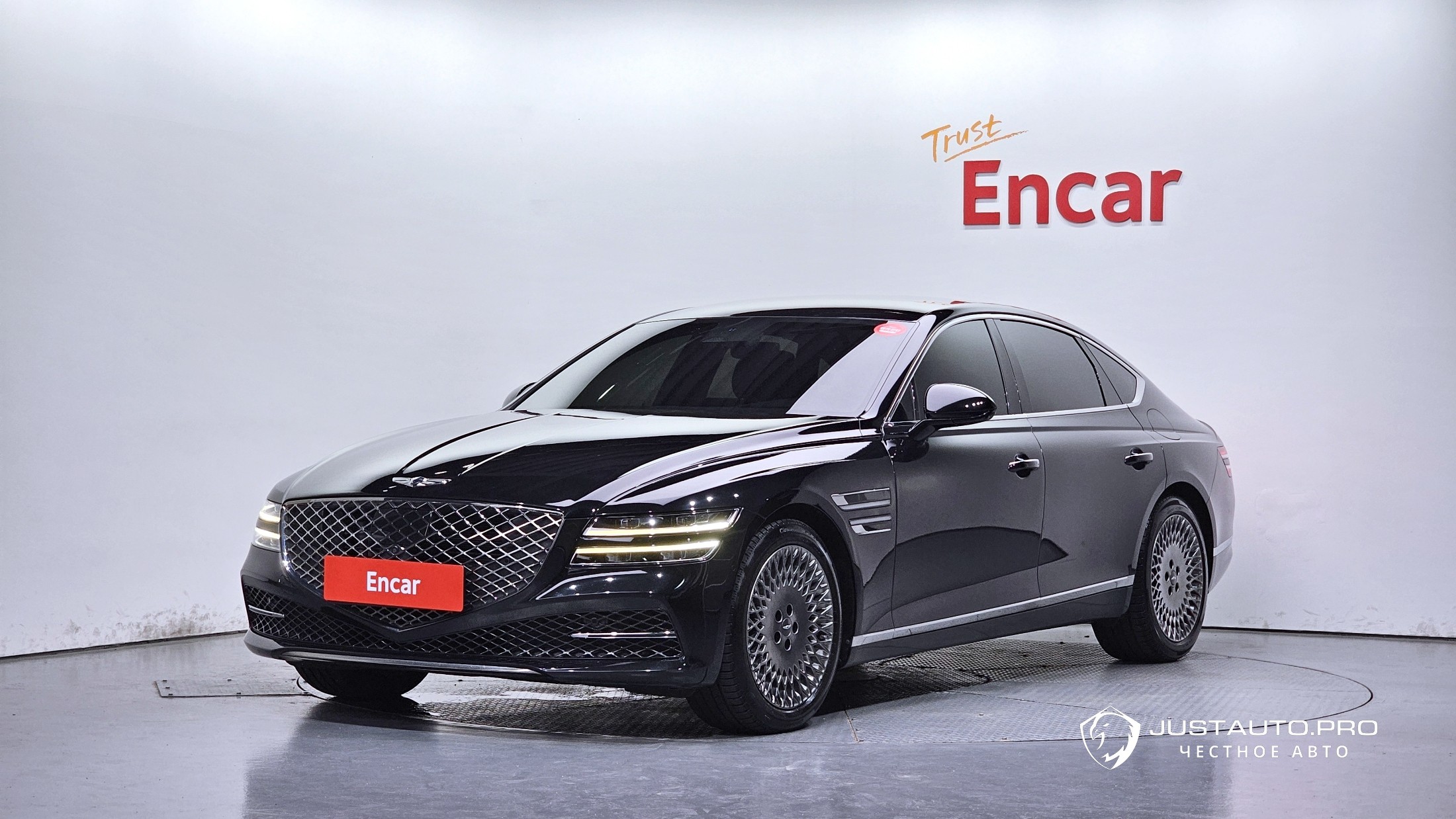 Автомобиль Genesis G80