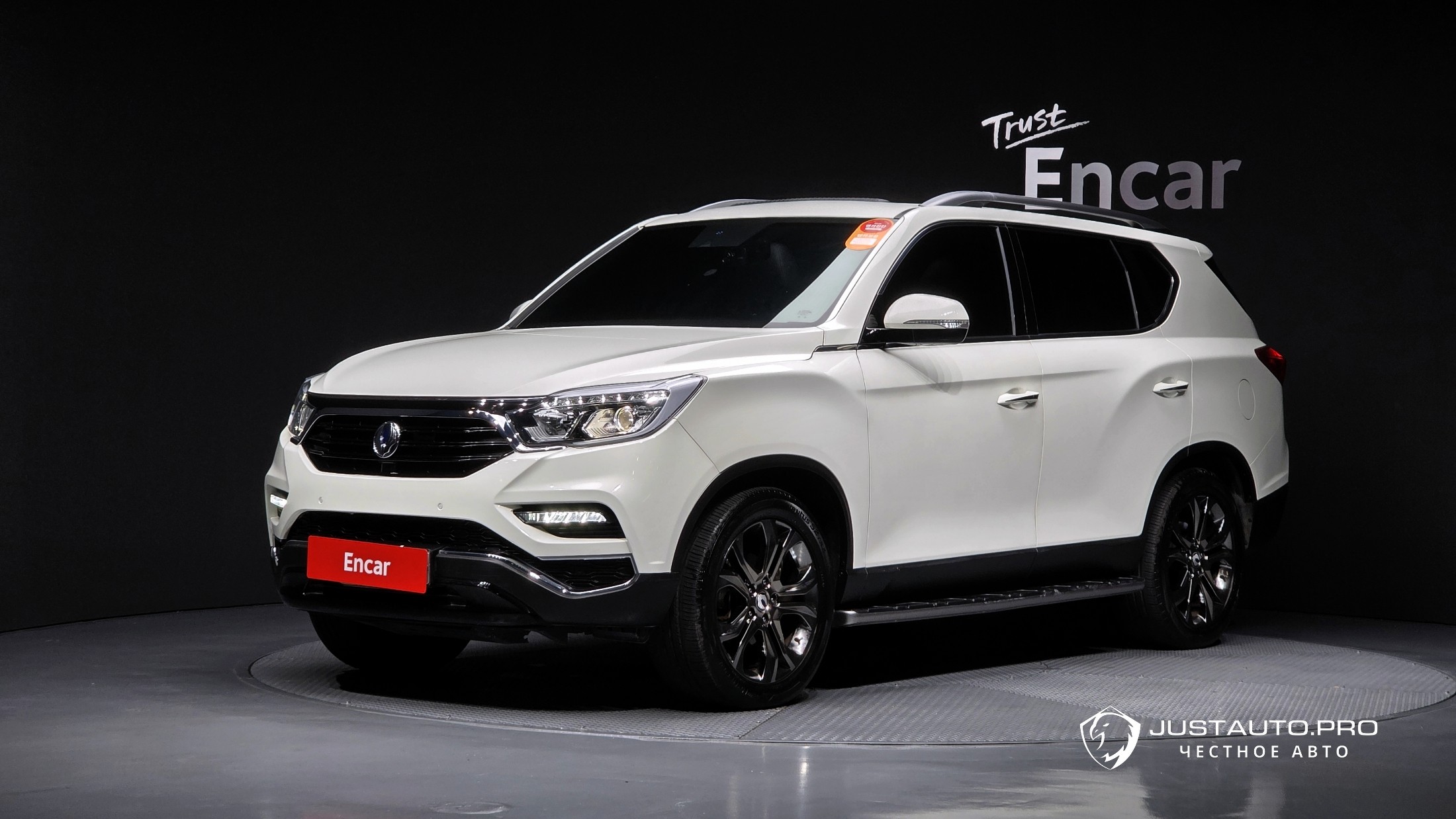 Автомобиль KG_Mobility_Ssangyong Rexton