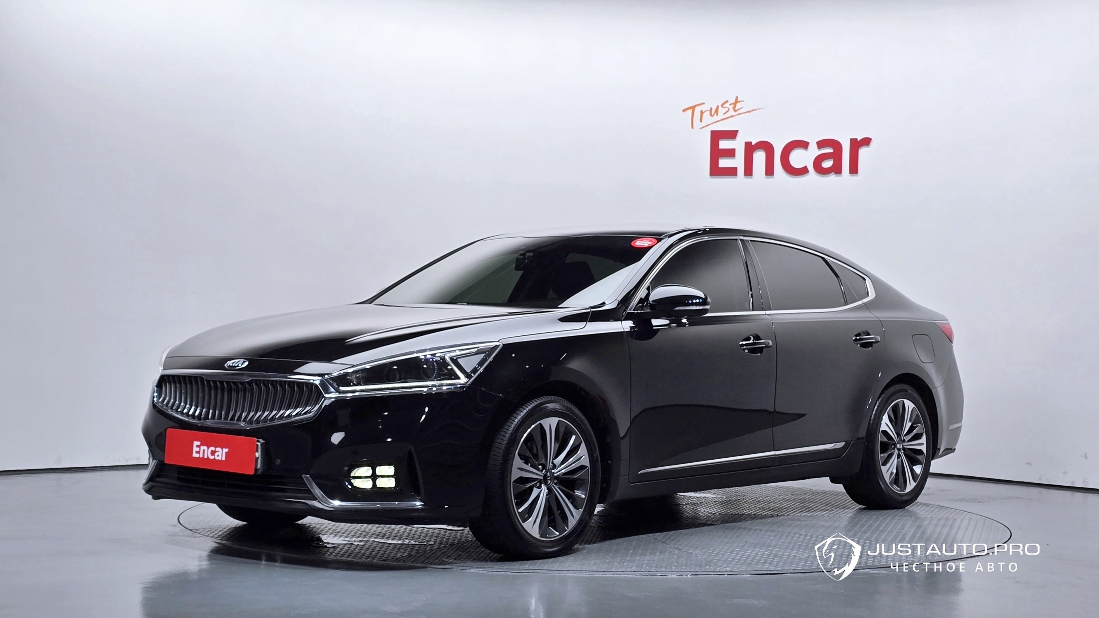 Автомобиль Kia K7
