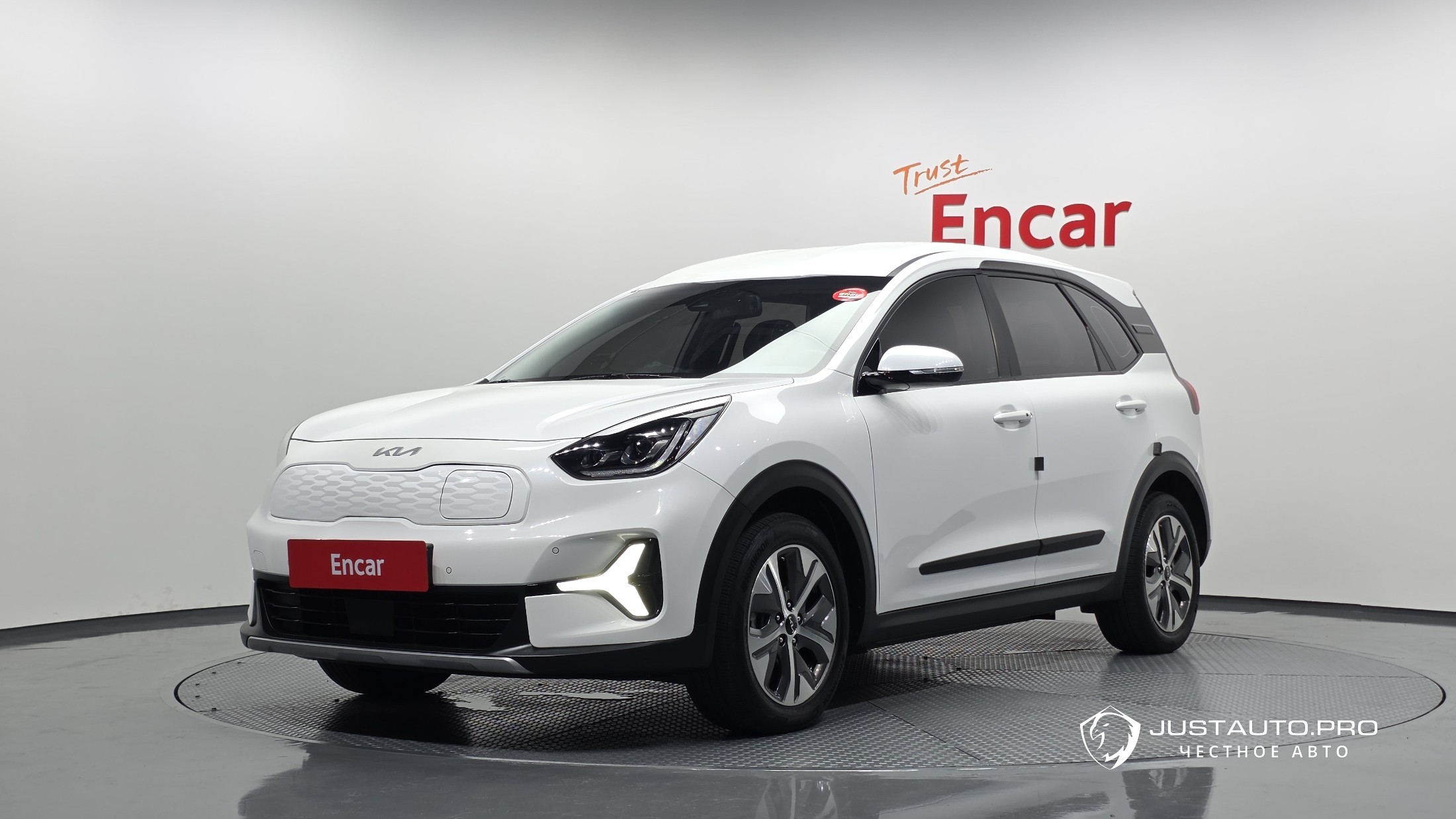 Автомобиль Kia Niro