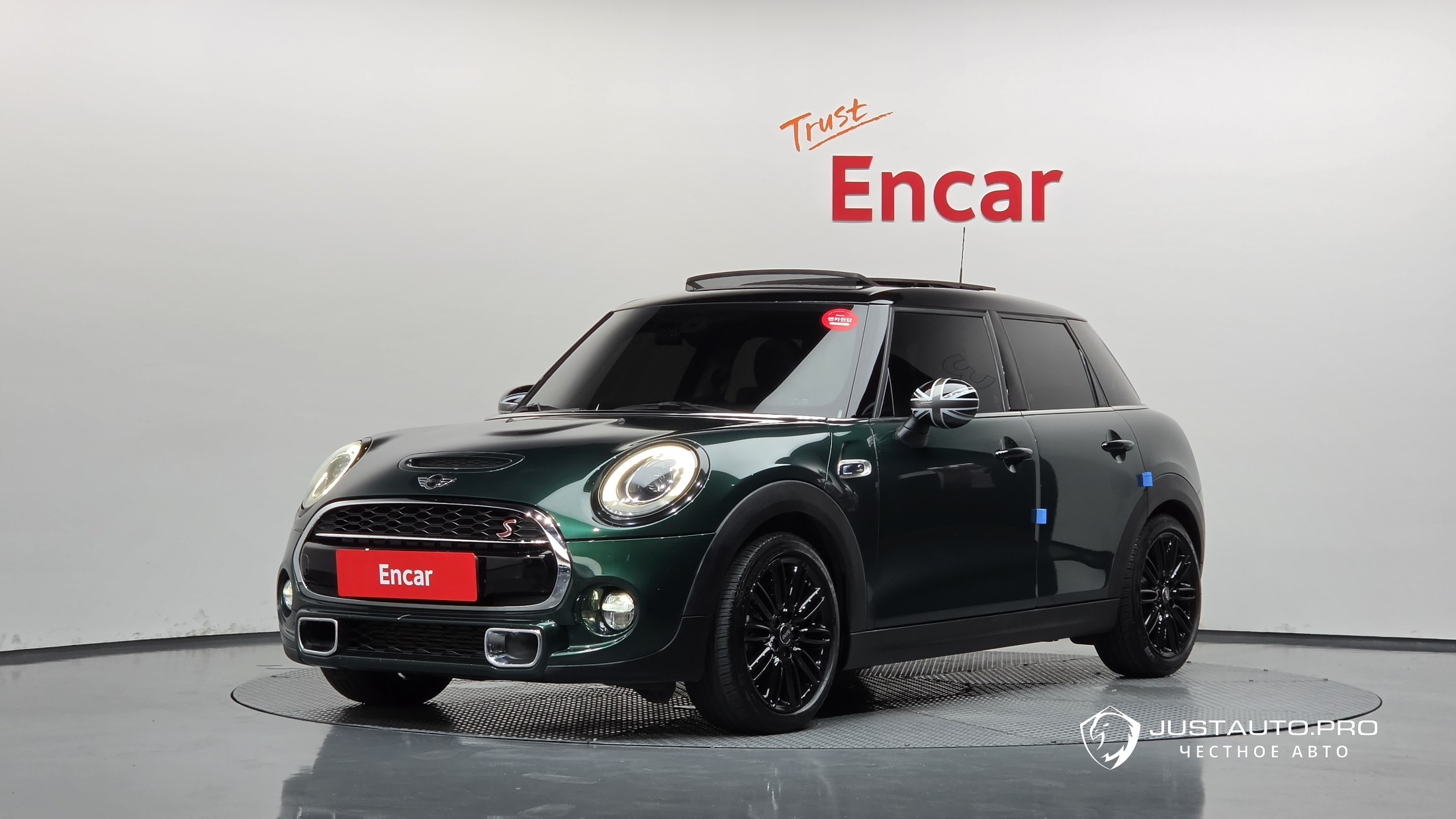Автомобиль Mini Cooper