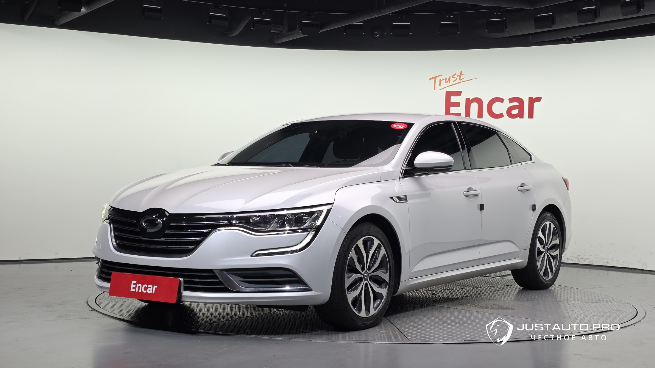 Автомобиль Renault-KoreaSamsung SM6