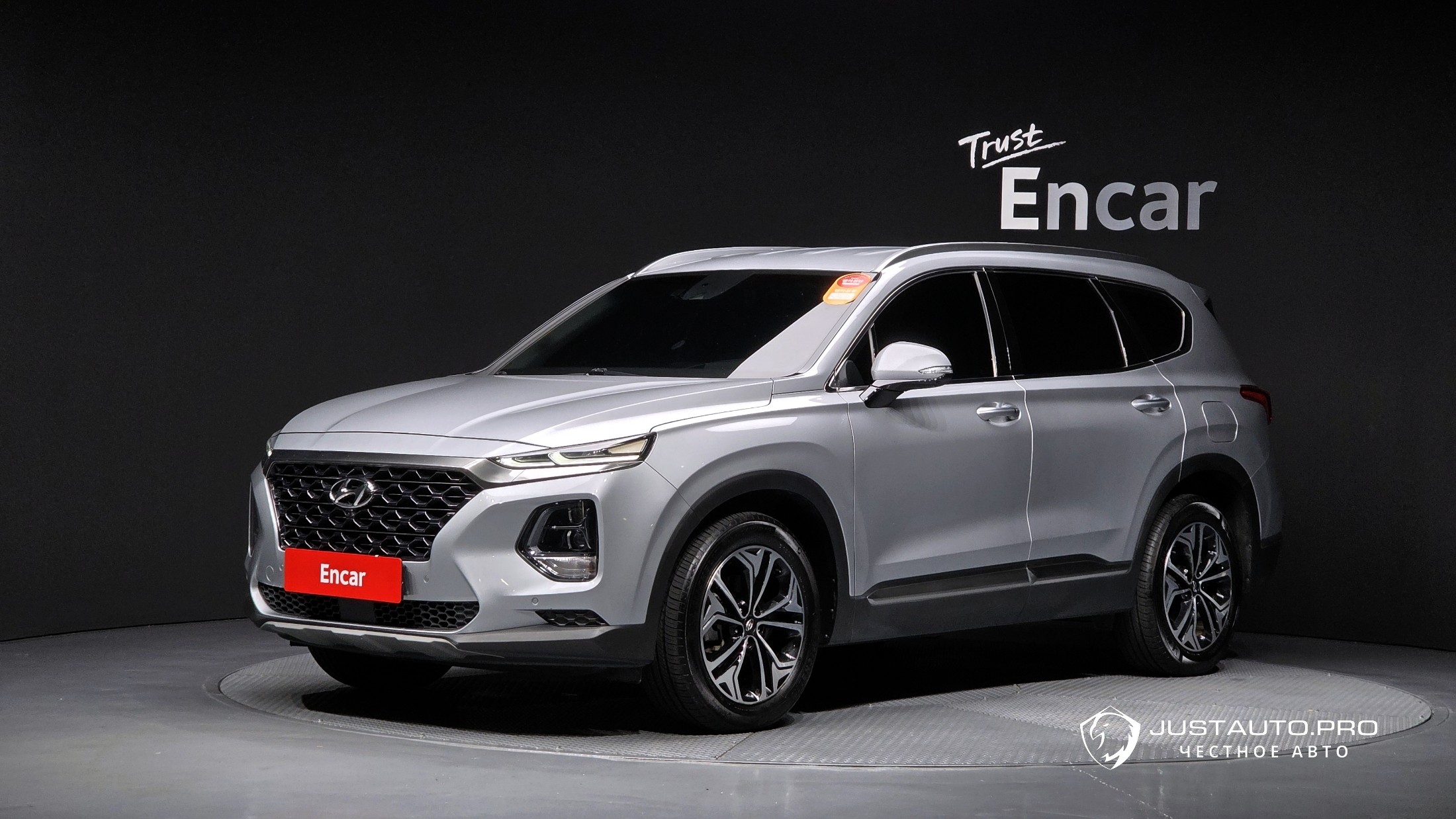 Автомобиль Hyundai Santafe
