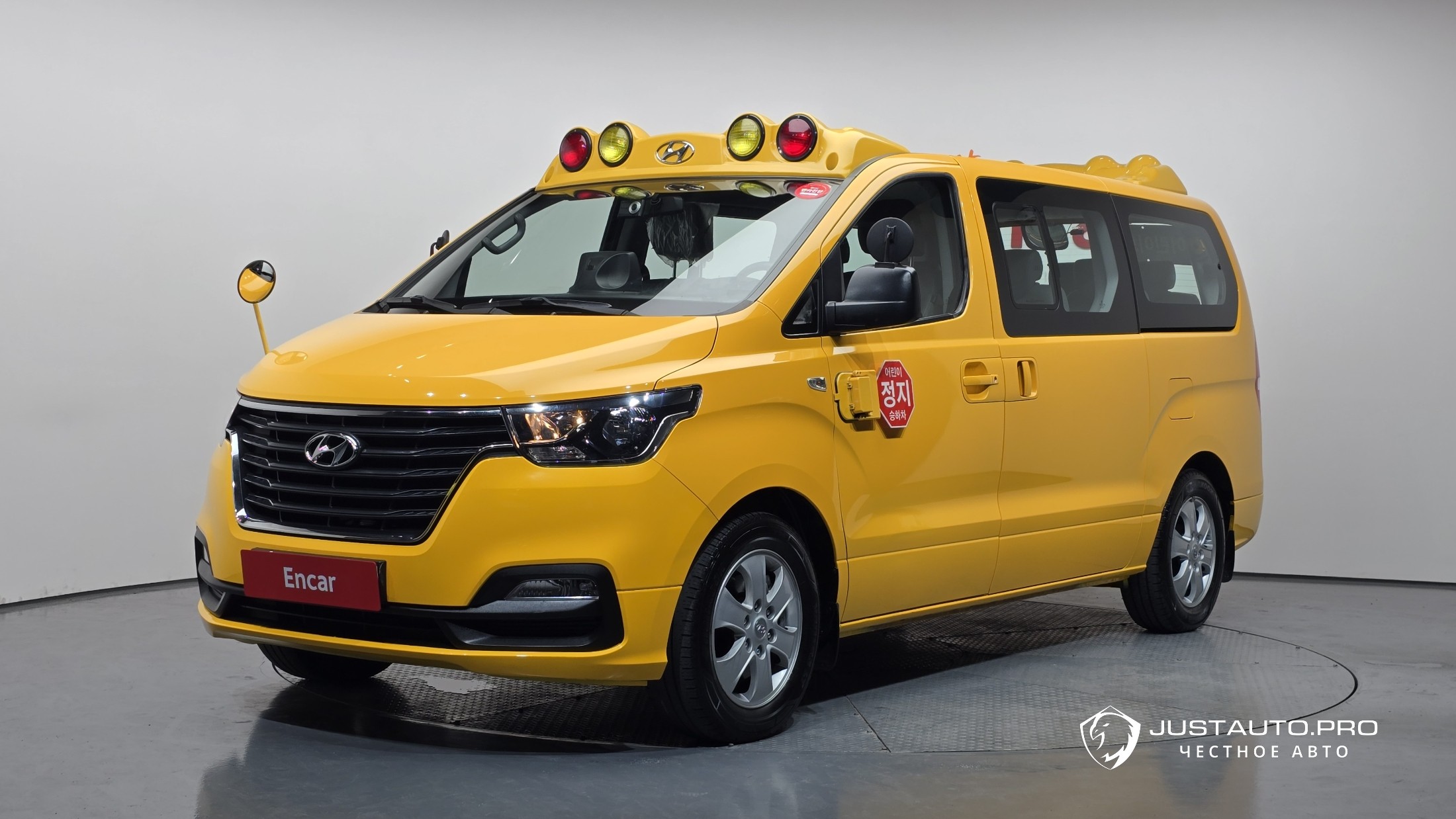 Автомобиль Hyundai Starex