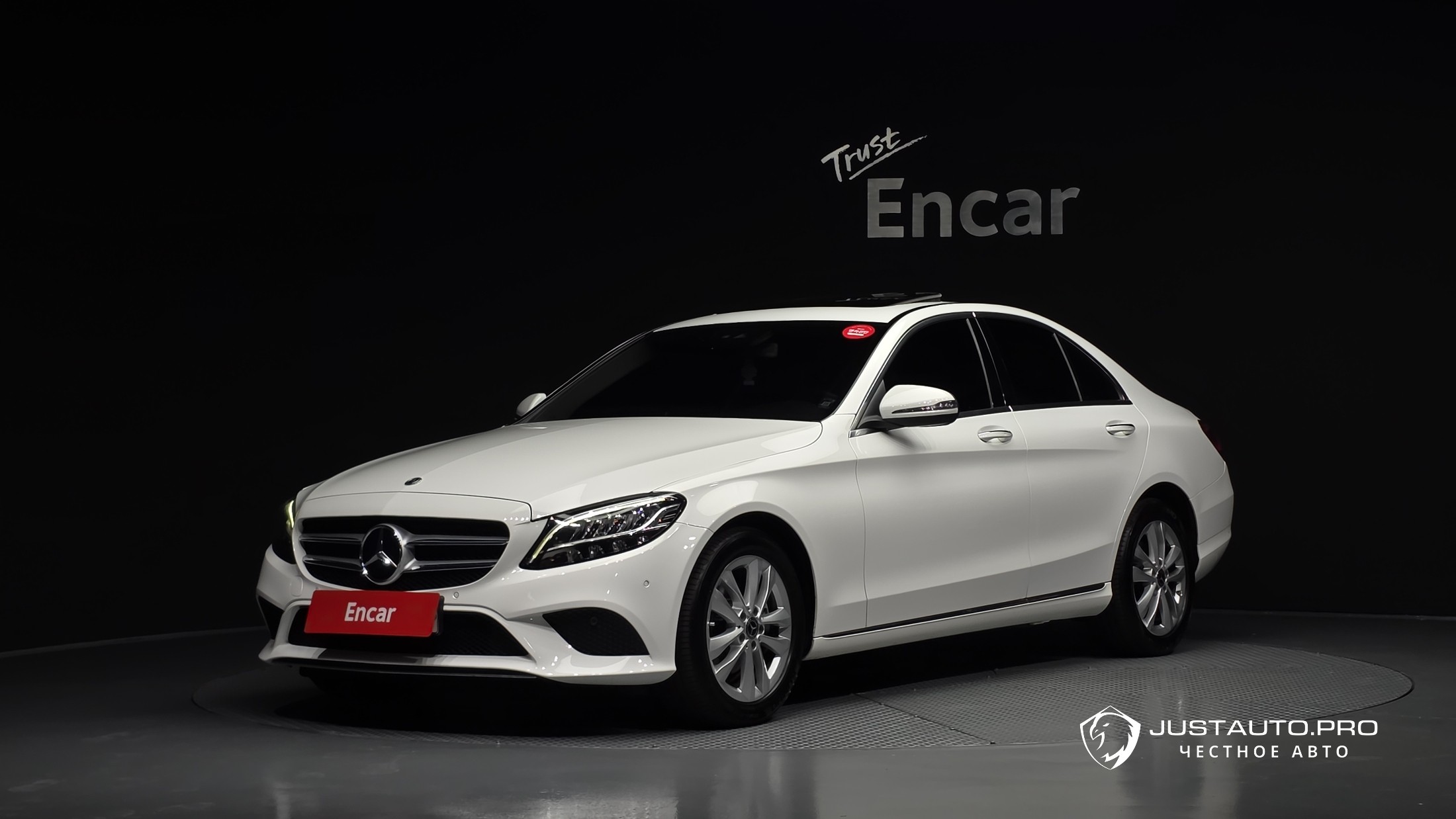 Автомобиль Mercedes-Benz C-Class