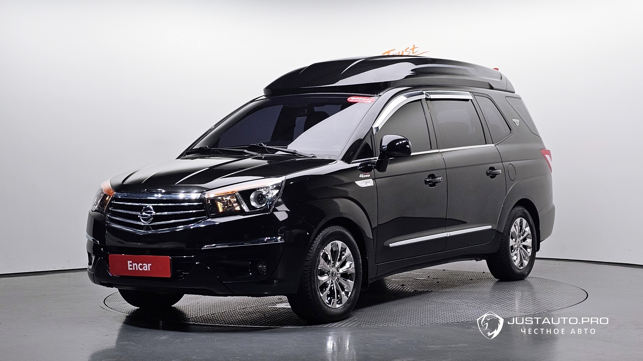 Автомобиль KG_Mobility_Ssangyong KORANDO