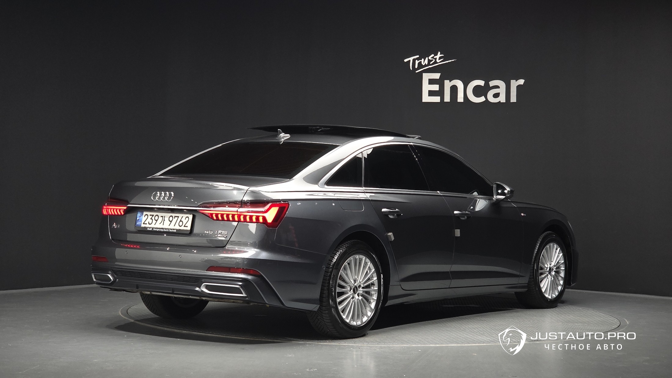 Автомобиль Audi A6