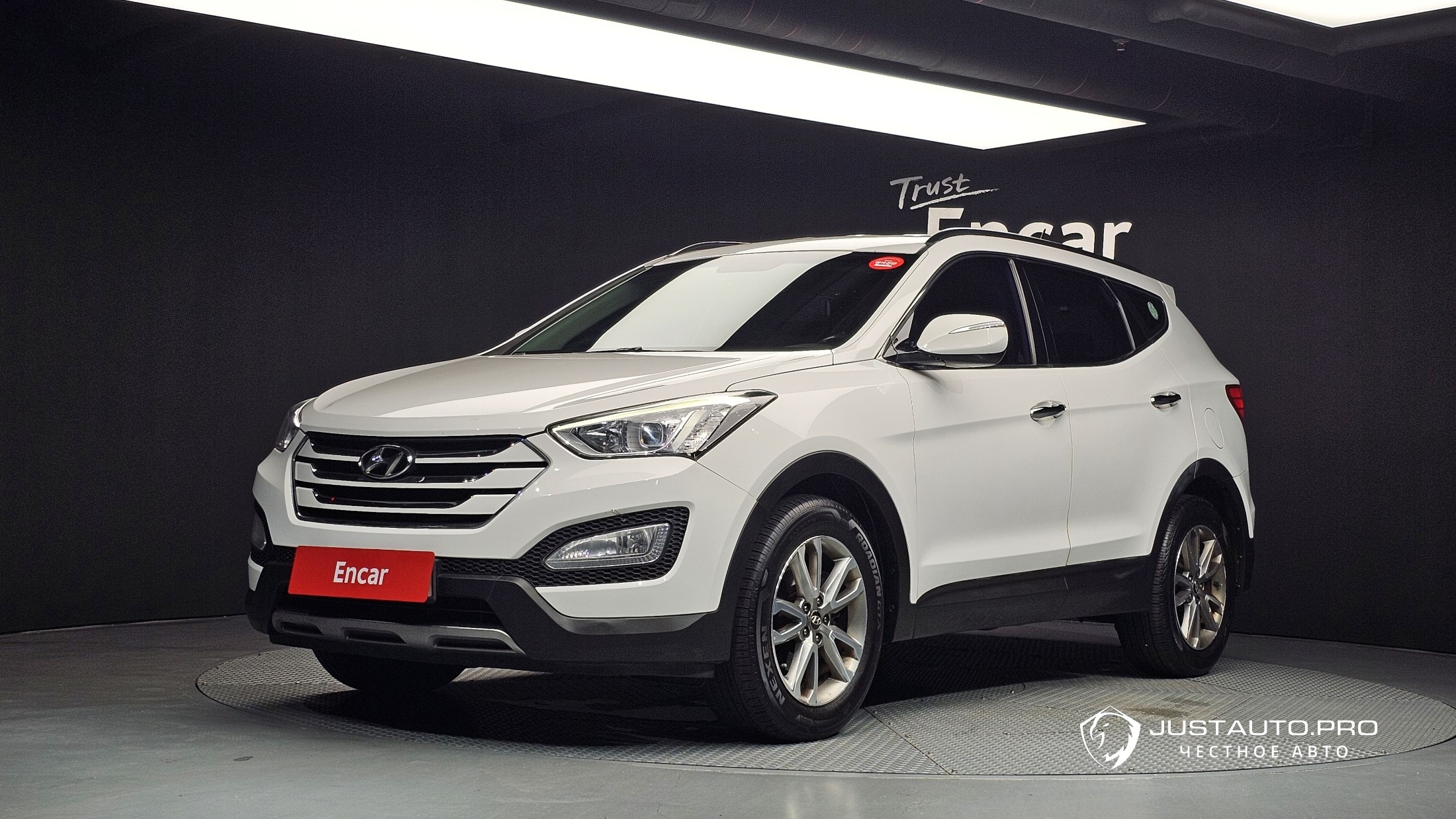 Автомобиль Hyundai Santafe