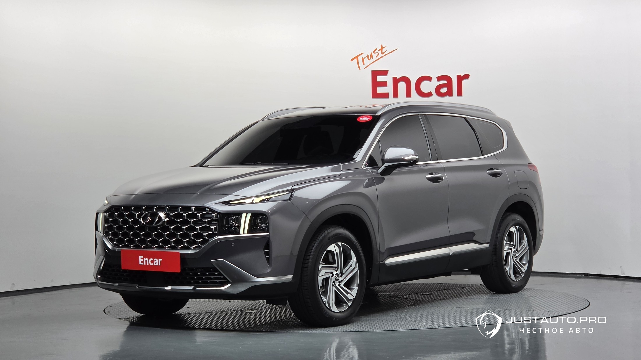 Автомобиль Hyundai Santafe