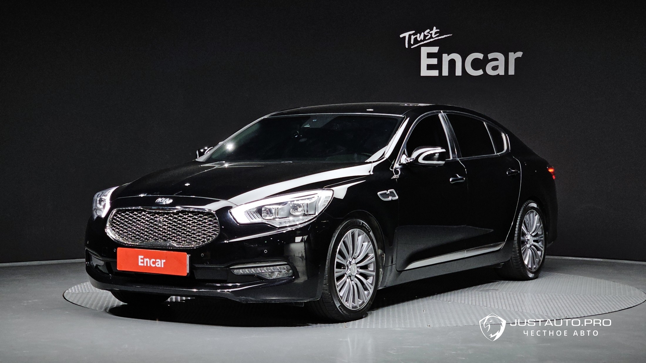 Автомобиль Kia K9