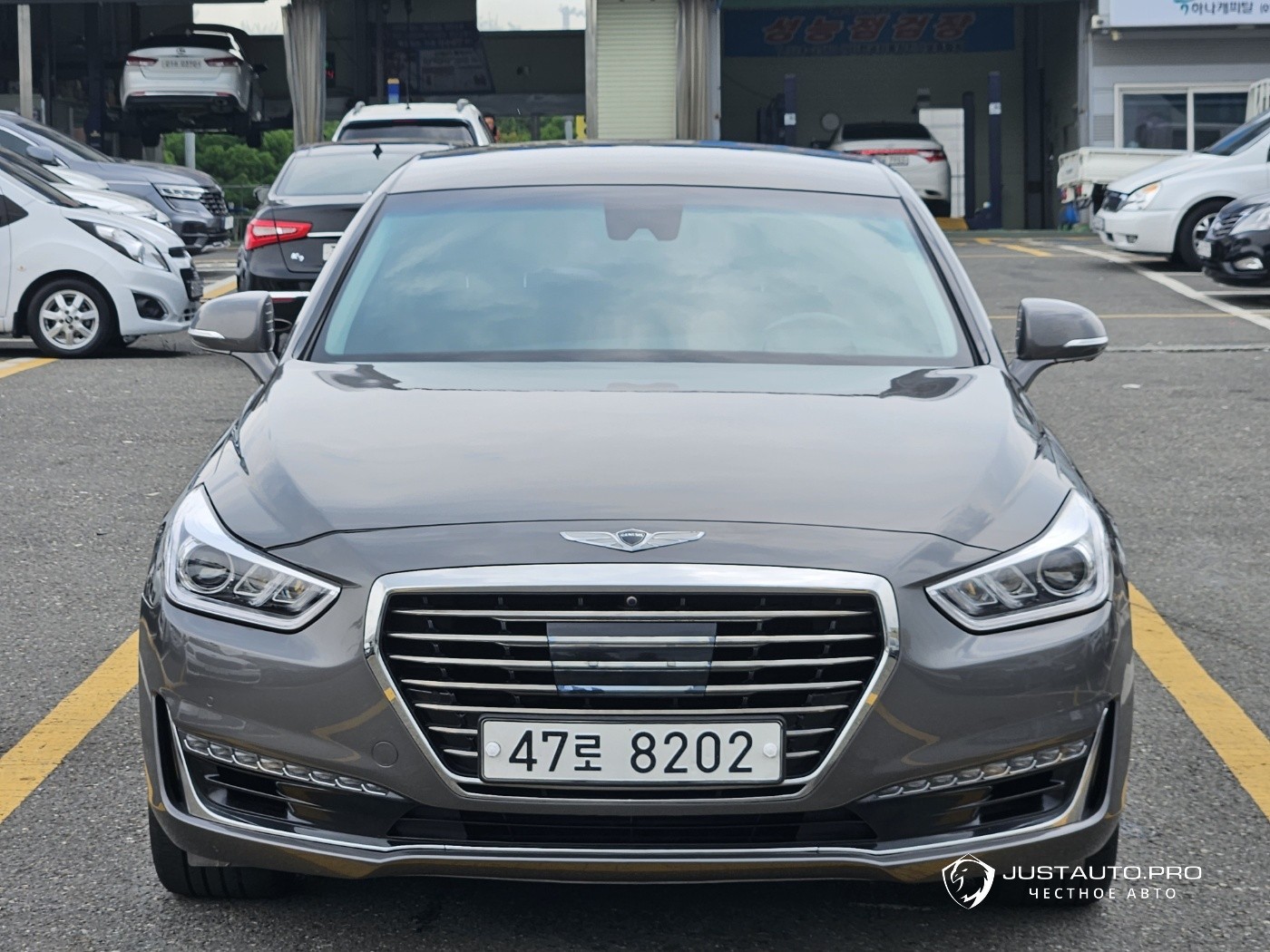 Автомобиль Genesis EQ900