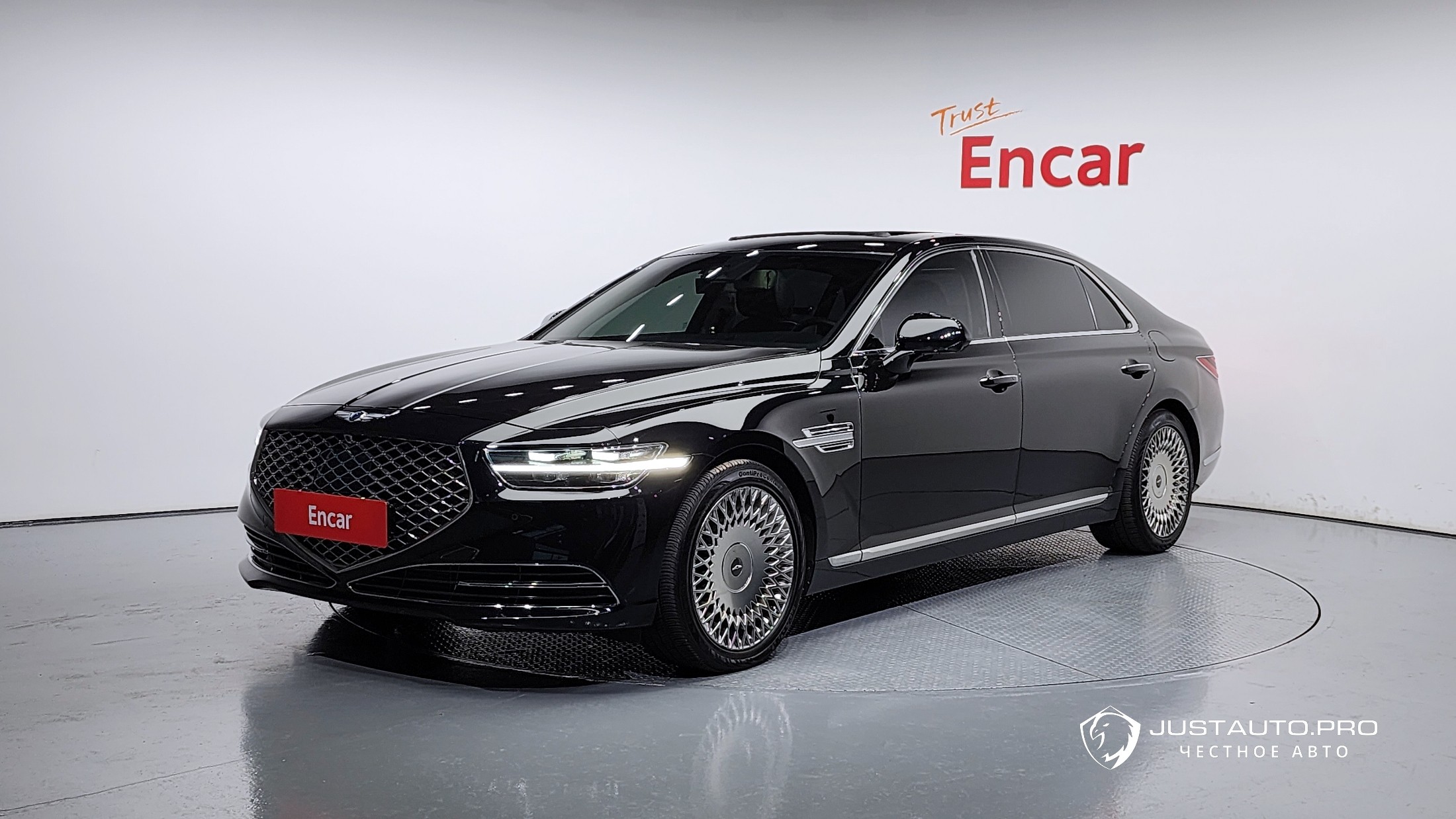 Автомобиль Genesis G90