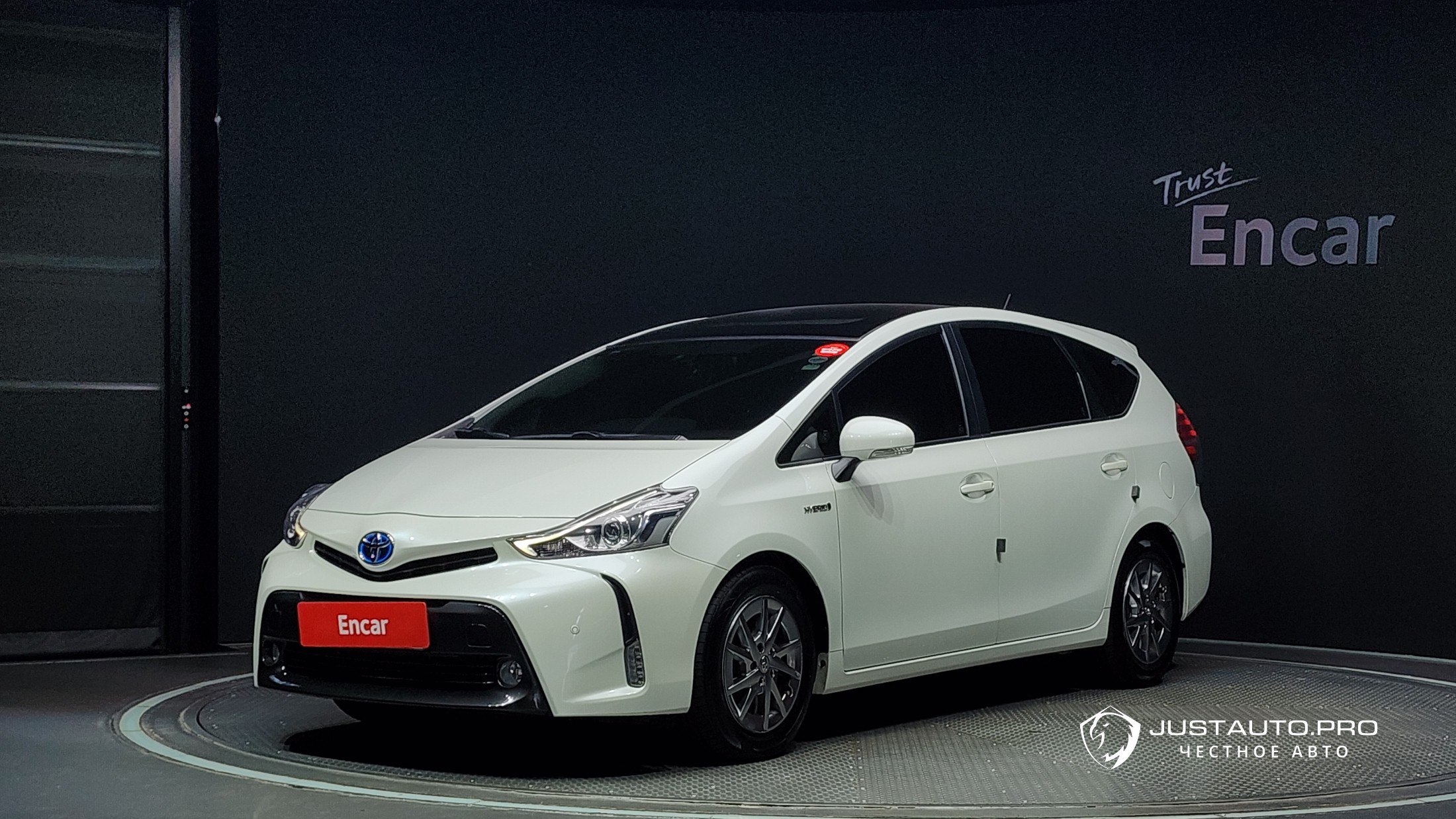 Автомобиль Toyota Prius