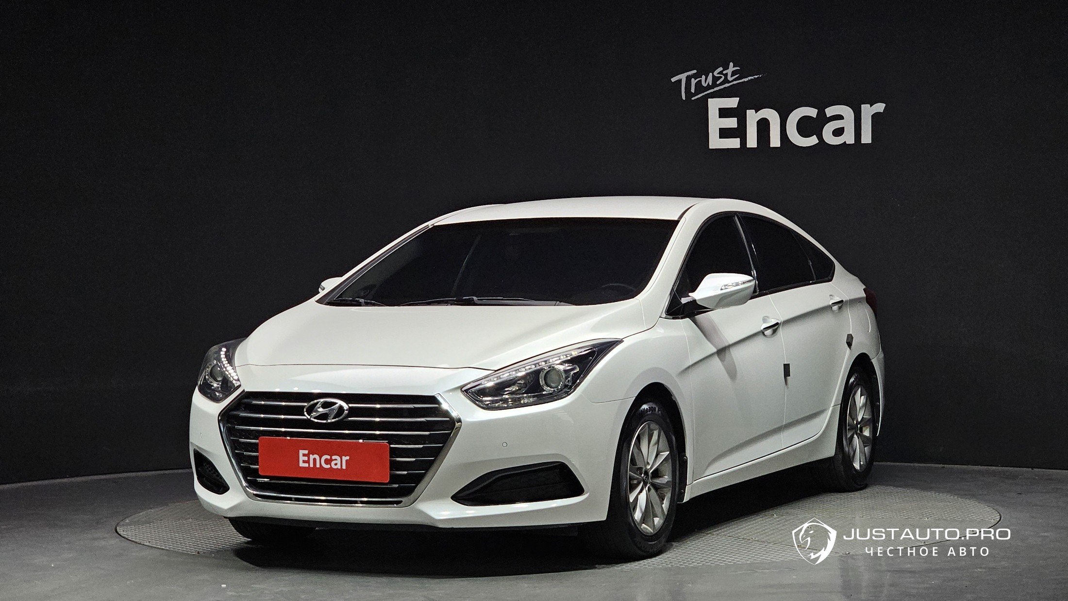 Автомобиль Hyundai i40