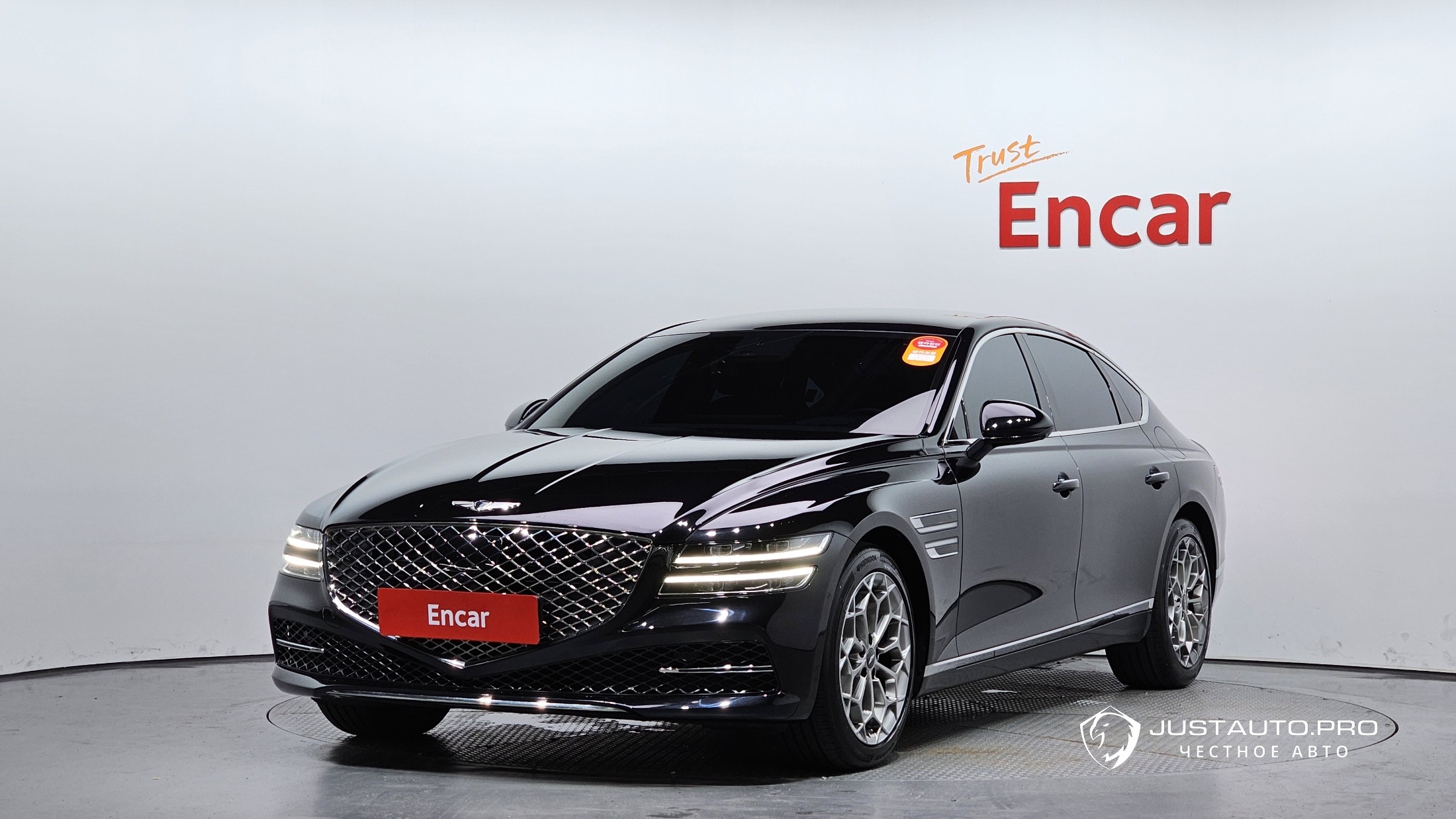 Автомобиль Genesis G80