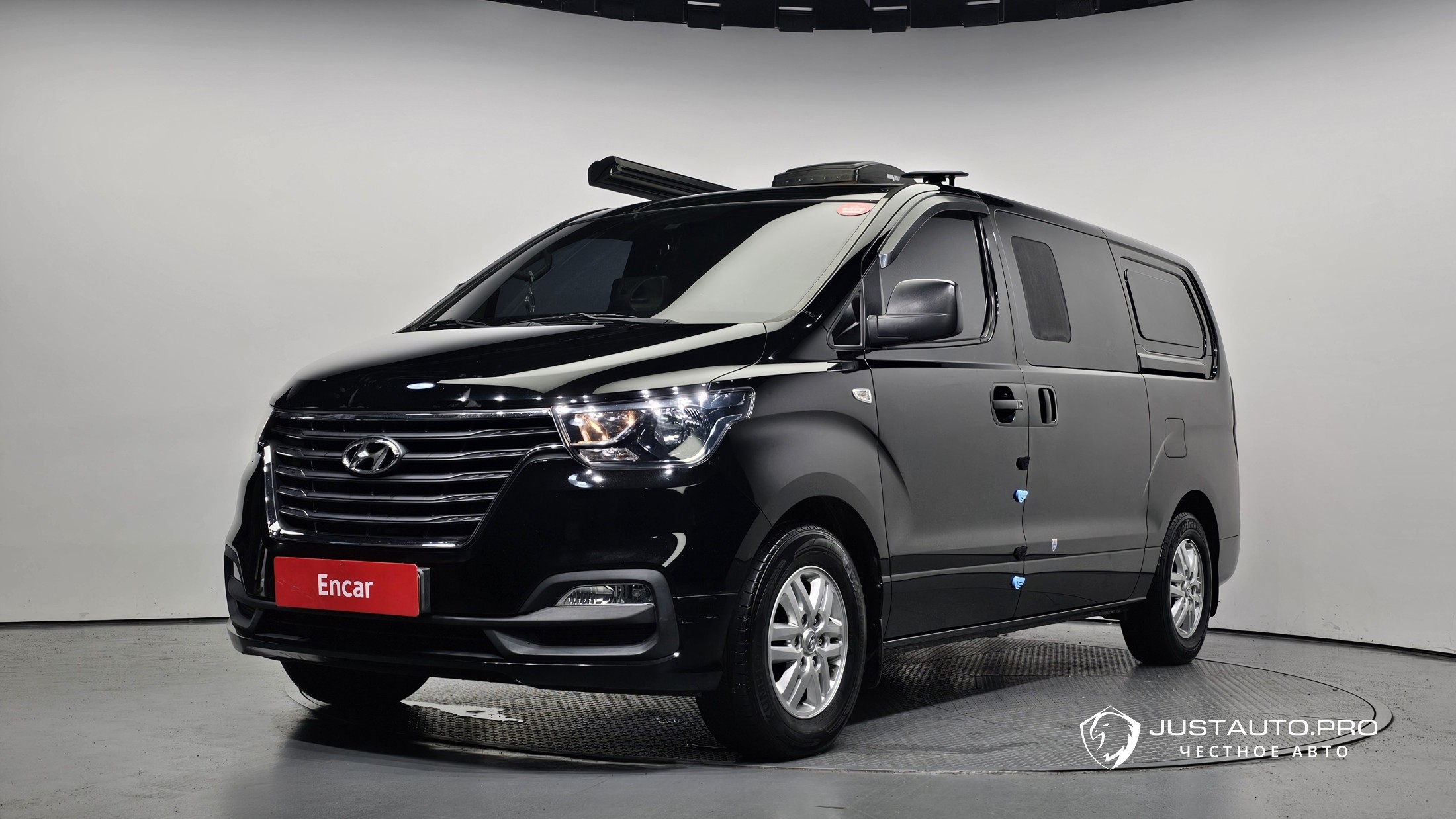 Автомобиль Hyundai Starex