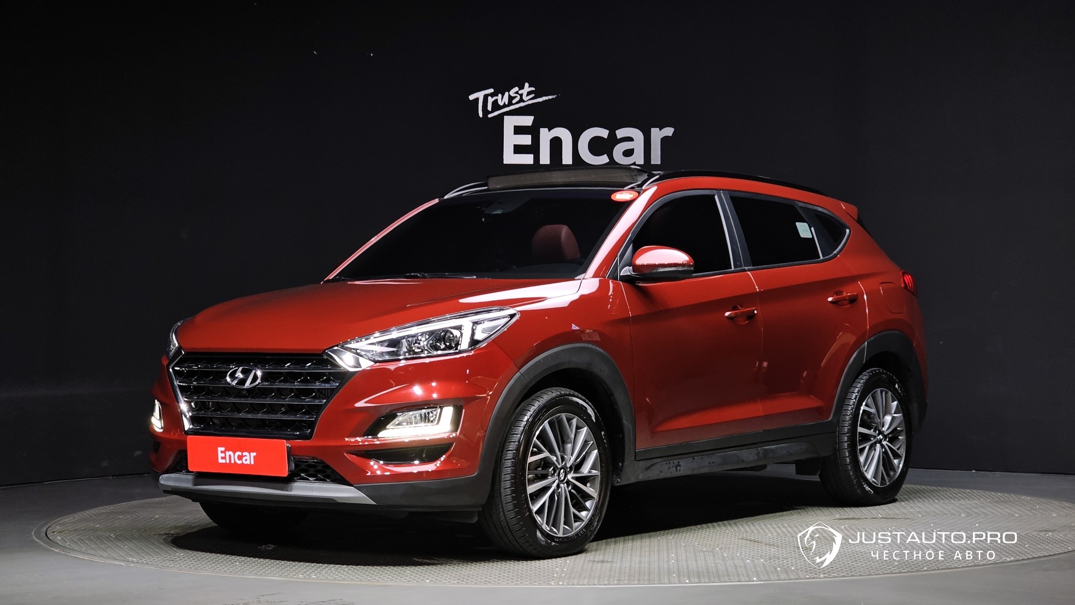 Автомобиль Hyundai Tucson