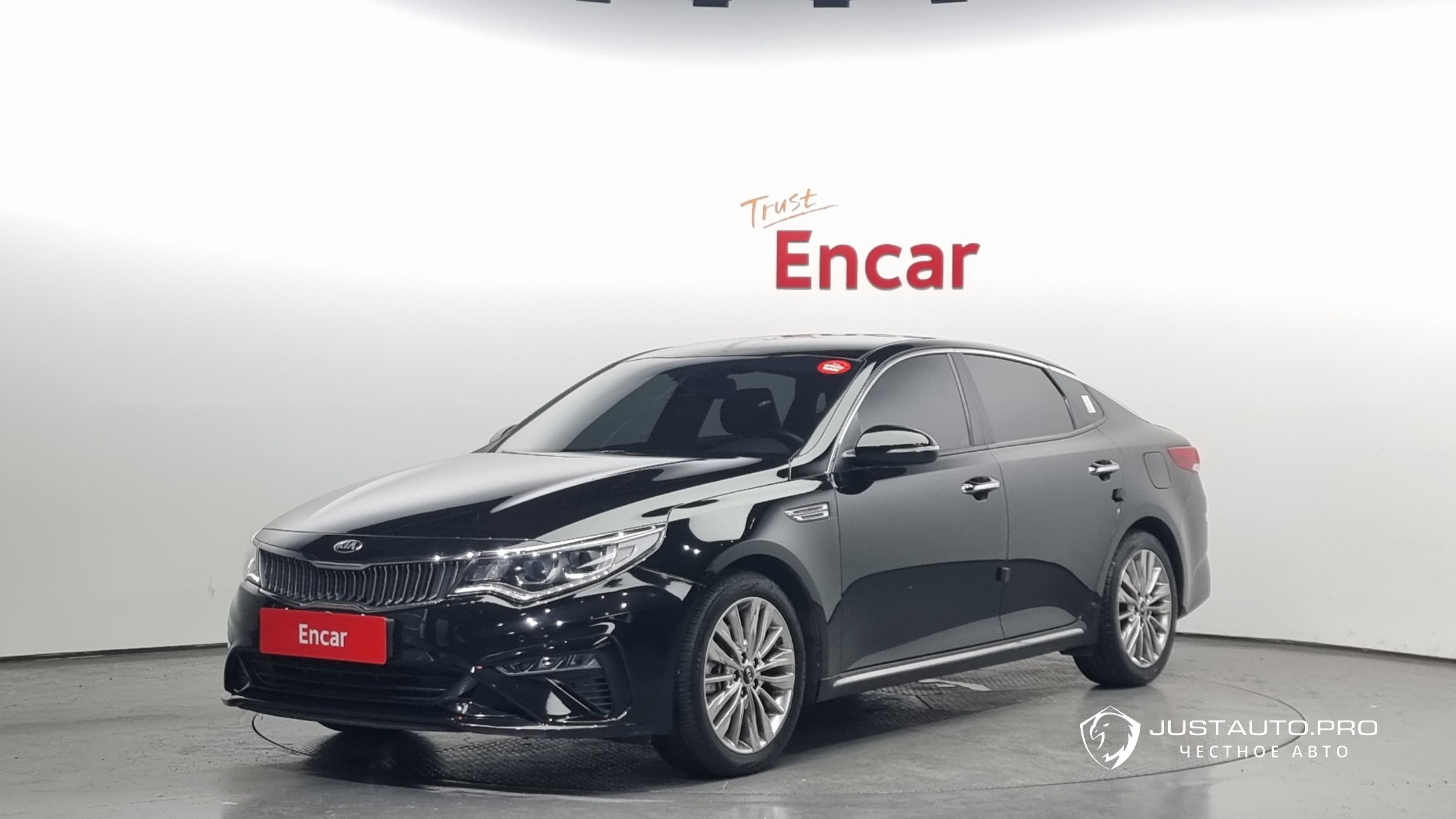 Автомобиль Kia K5
