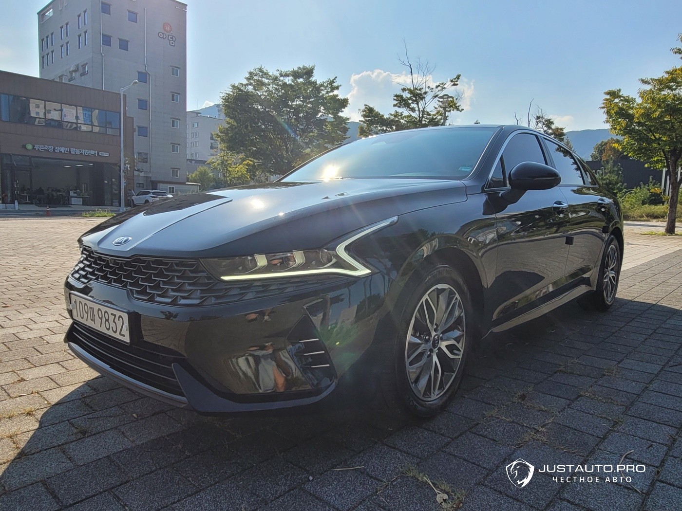 Автомобиль Kia K5