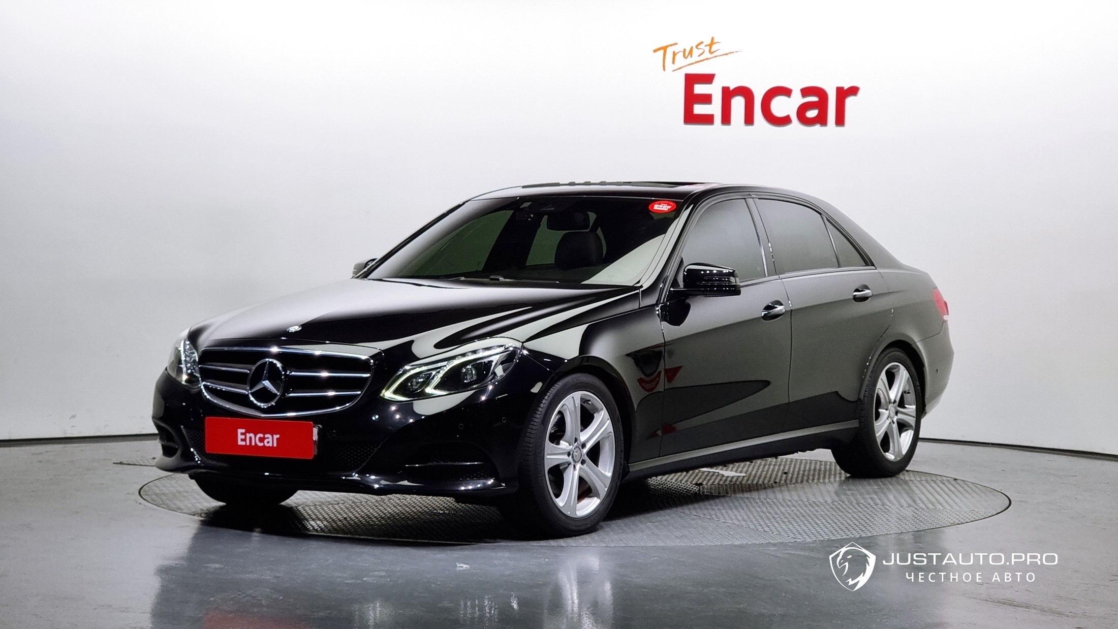 Автомобиль Mercedes-Benz E-Class