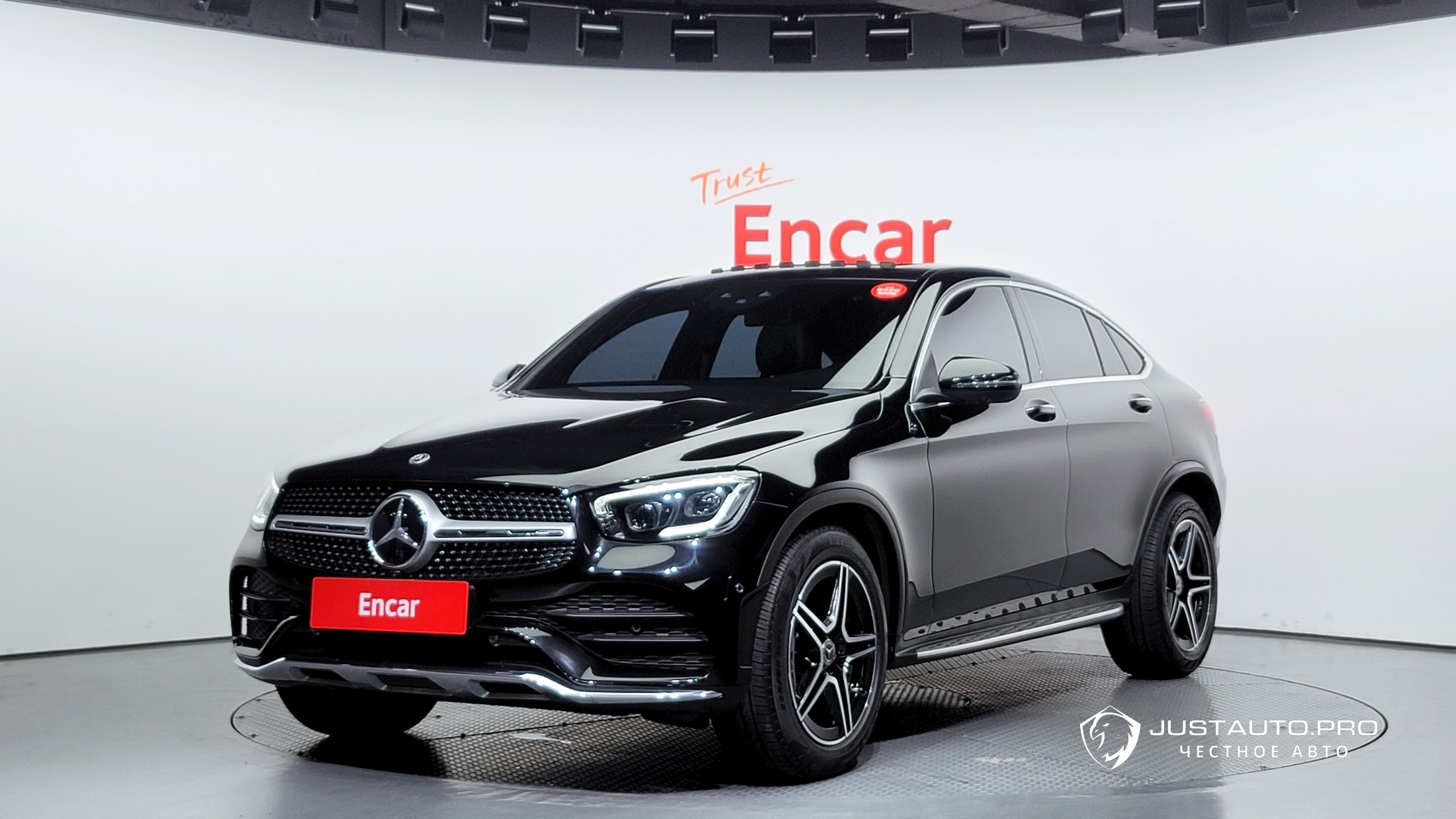 Автомобиль Mercedes-Benz GLC-Class