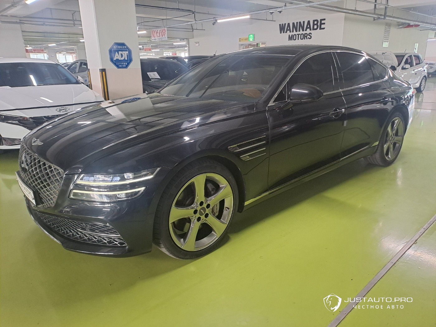 Автомобиль Genesis G80