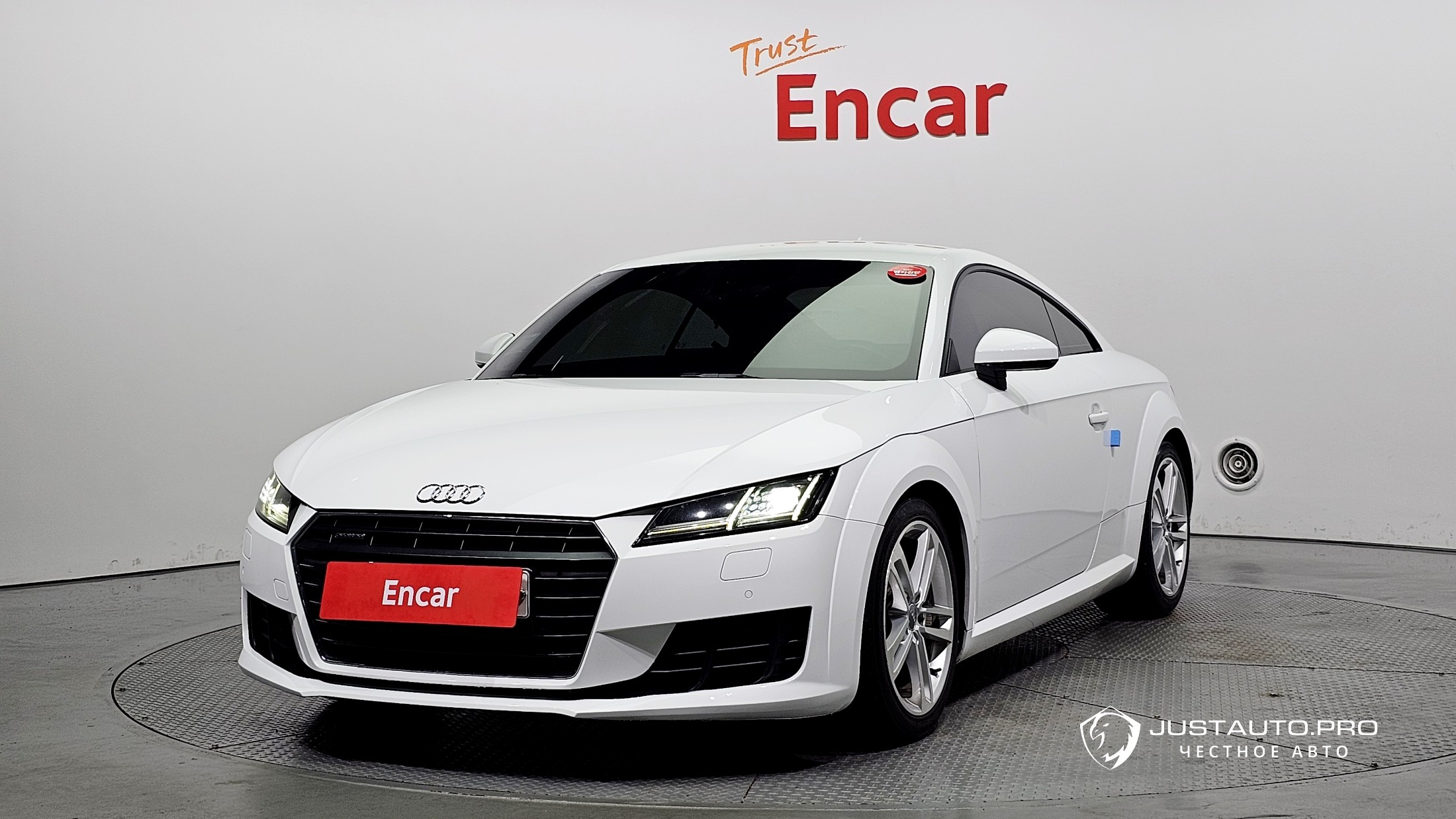 Автомобиль Audi TT