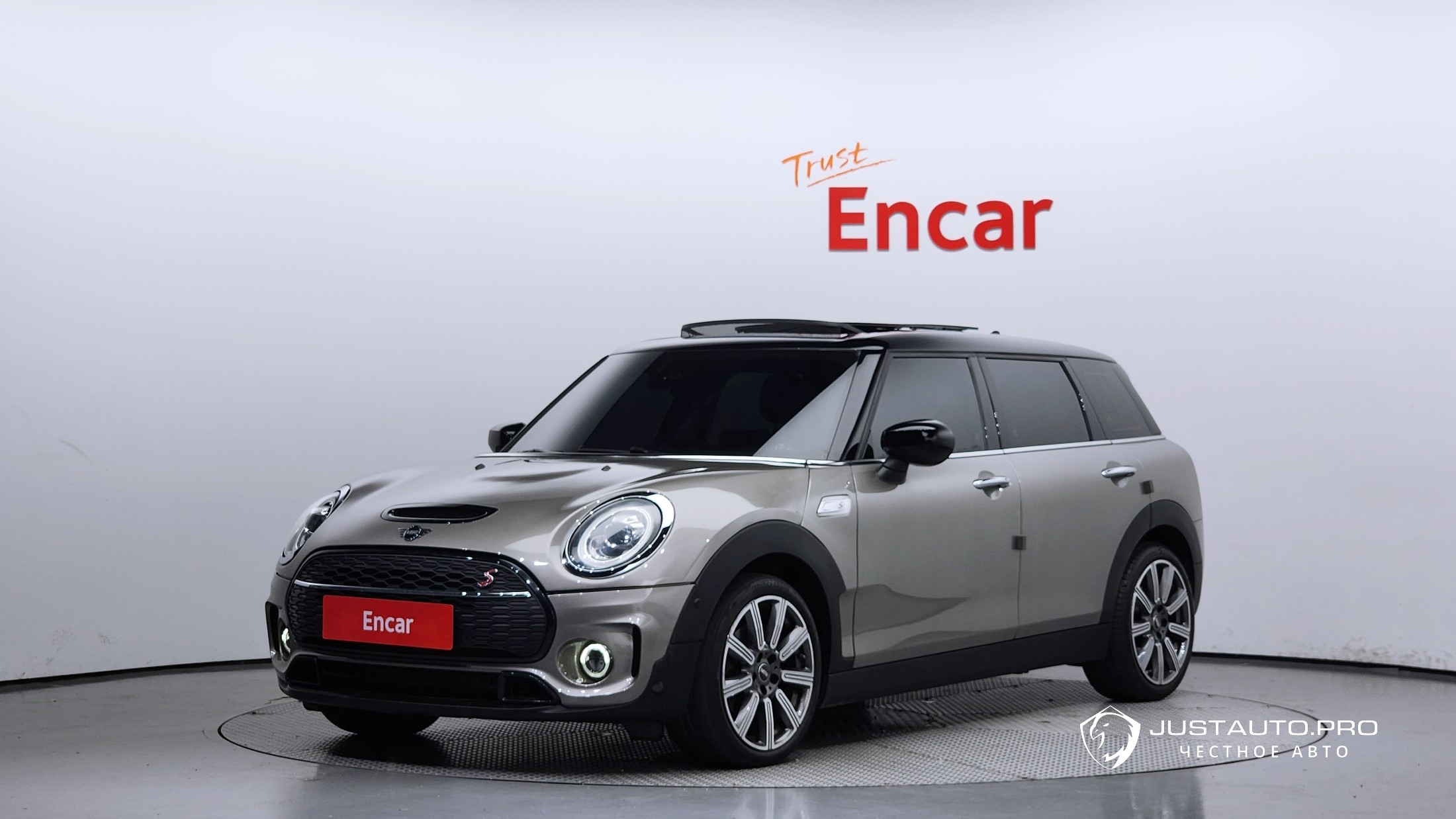 Автомобиль Mini Clubman