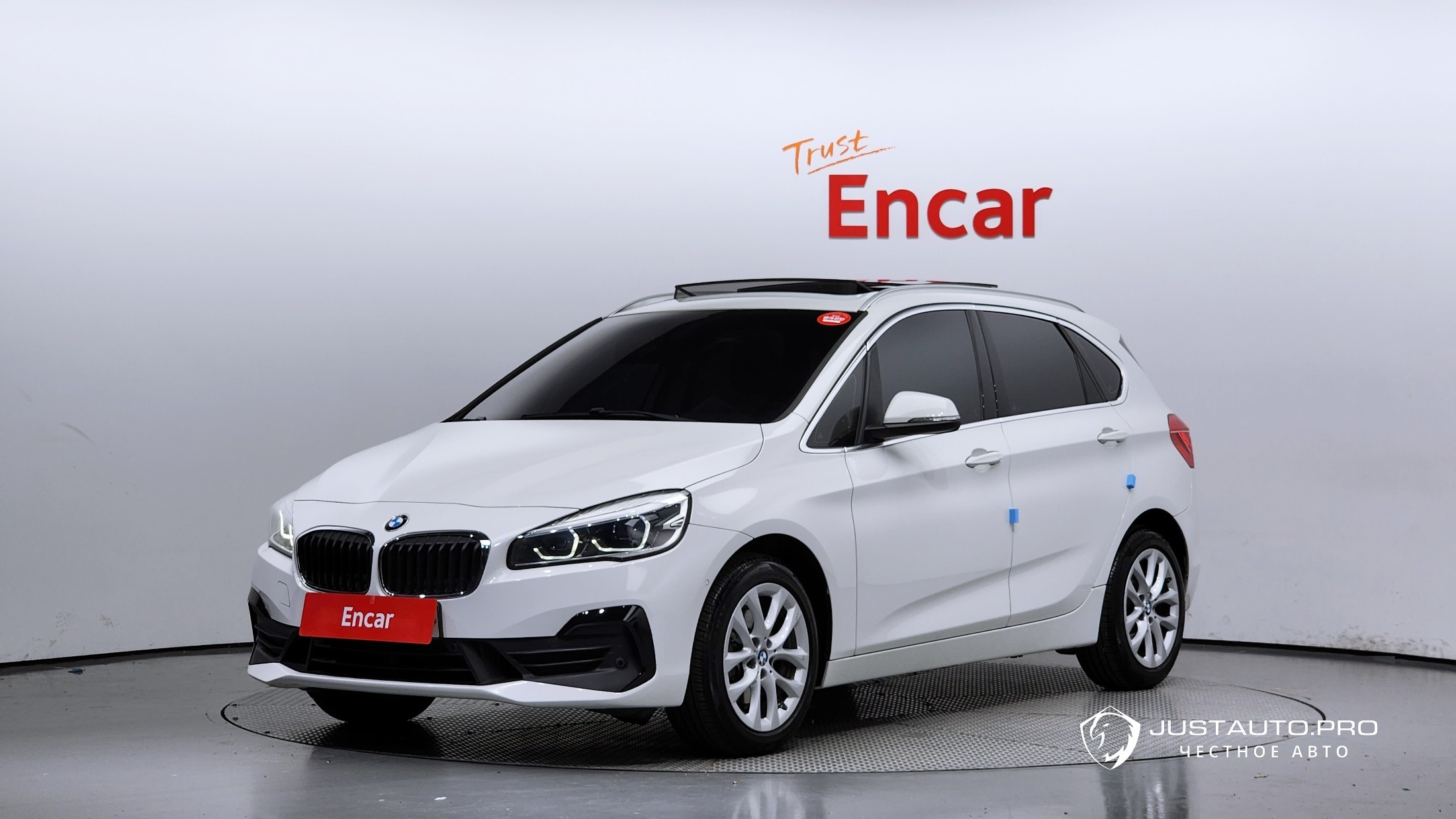 Автомобиль BMW 2-Series