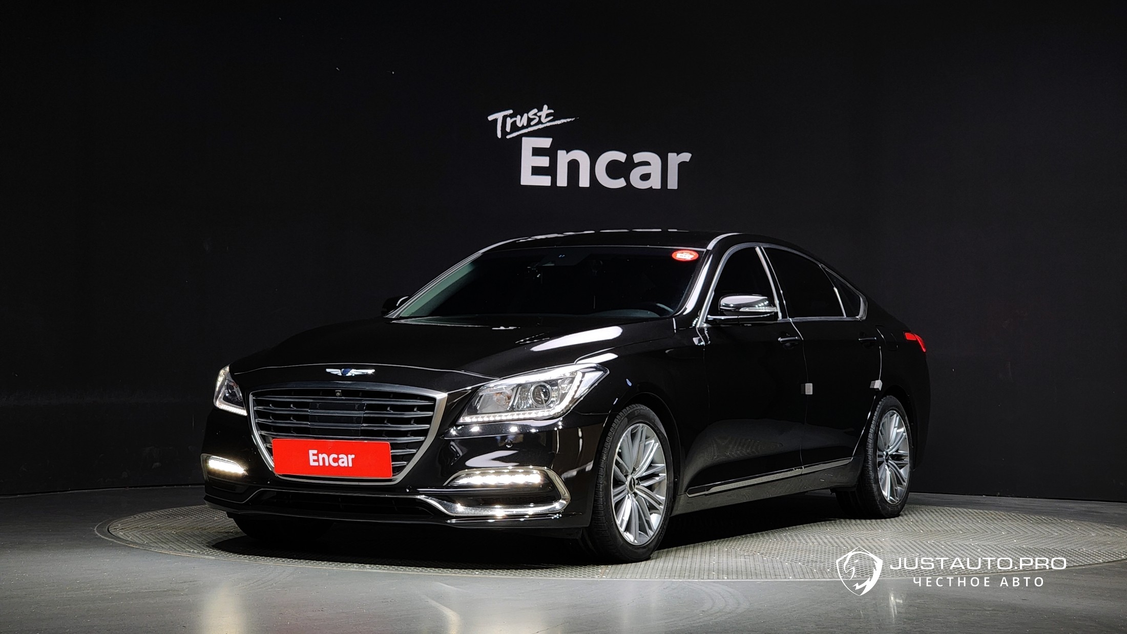 Автомобиль Genesis G80