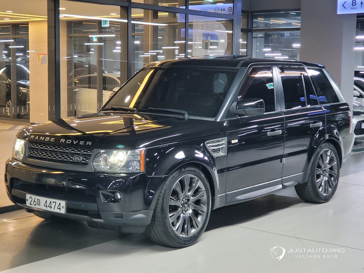 Автомобиль Land Rover Range Rover Sport