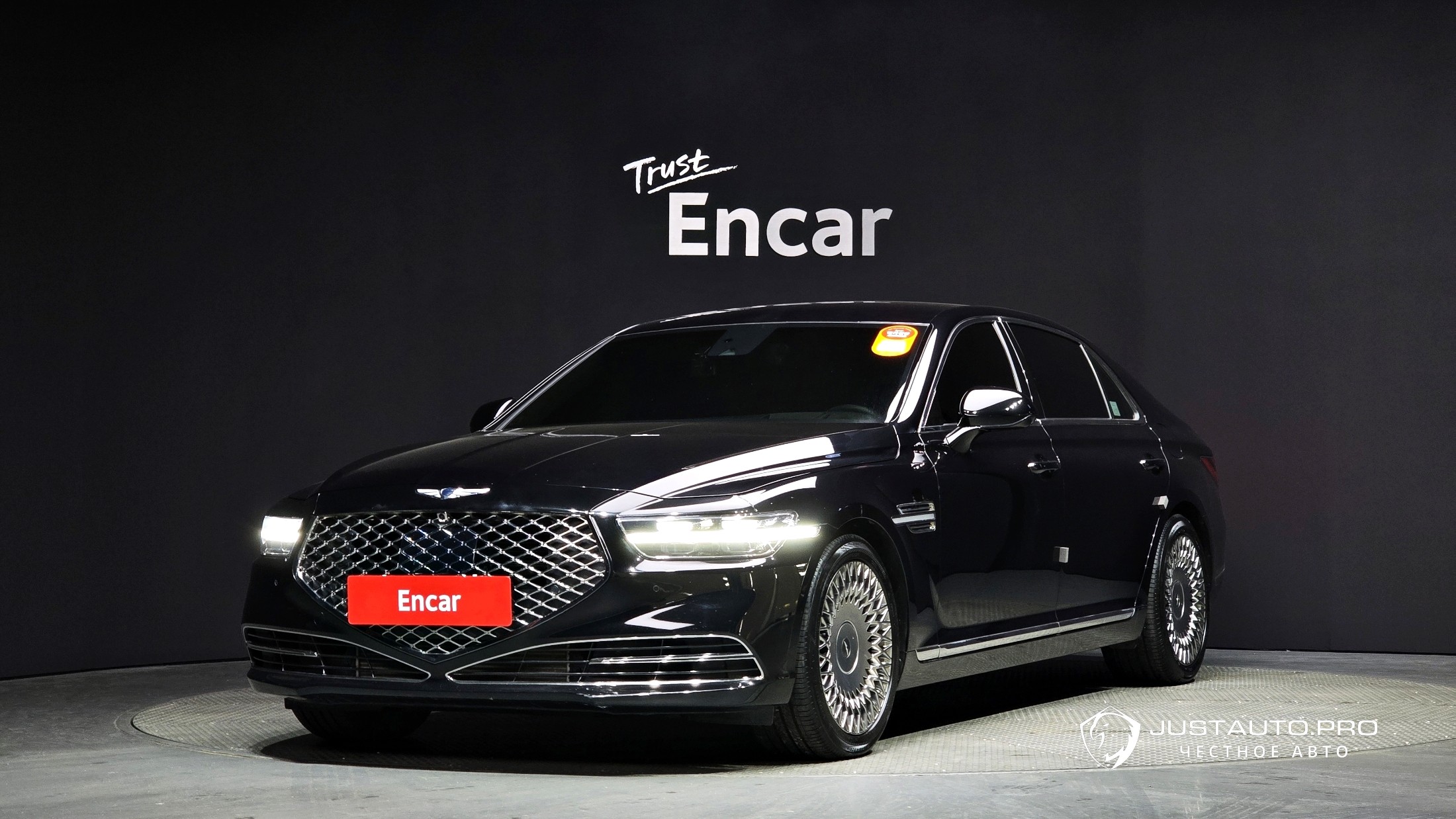Автомобиль Genesis G90