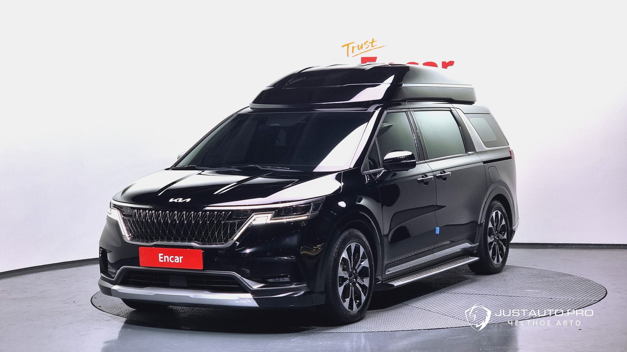 Автомобиль Kia Canival
